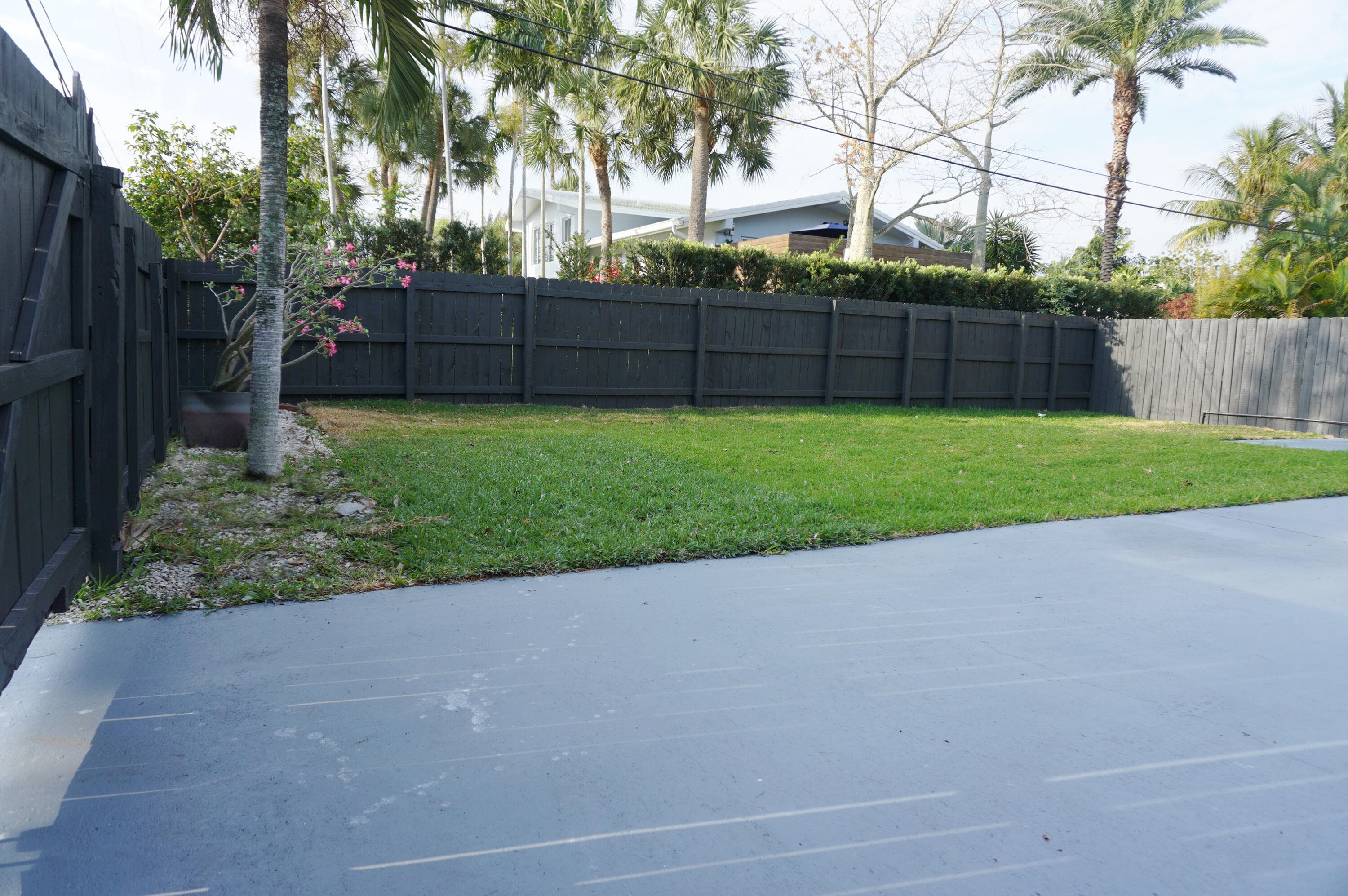 1498 NE 38th Street, Oakland Park, FL 33334 — photo 3 of 16
