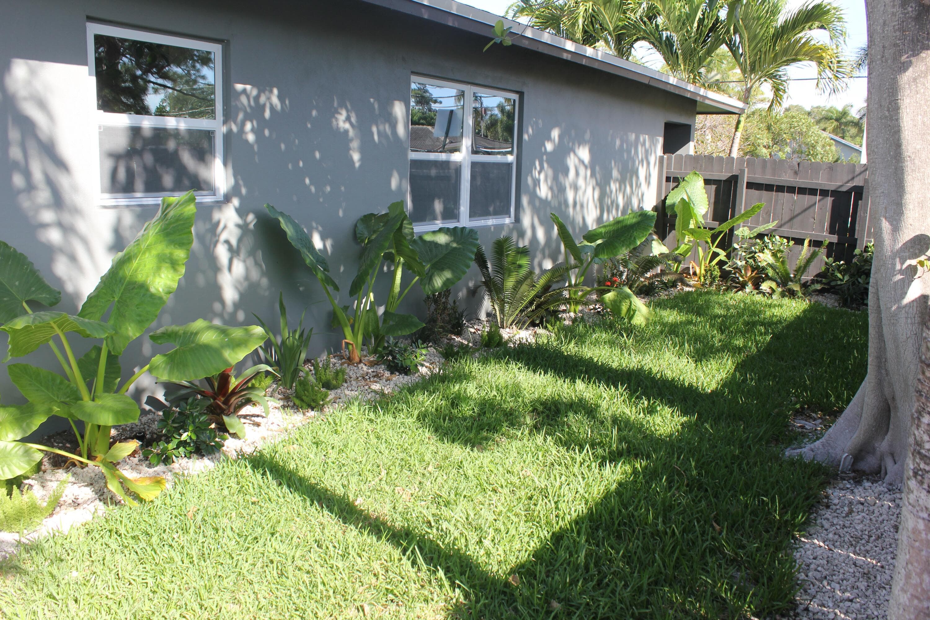 1498 NE 38th Street, Oakland Park, FL 33334 — photo 9 of 16