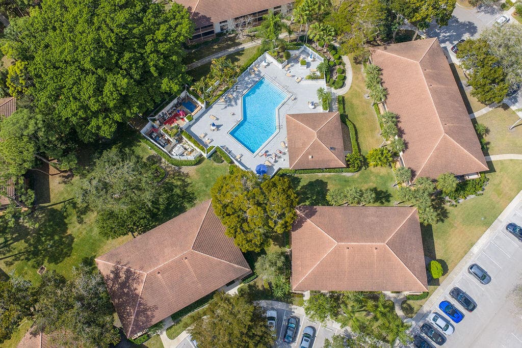 505 Brackenwood Place, Palm Beach Gardens, FL 33418 — photo 26 of 40