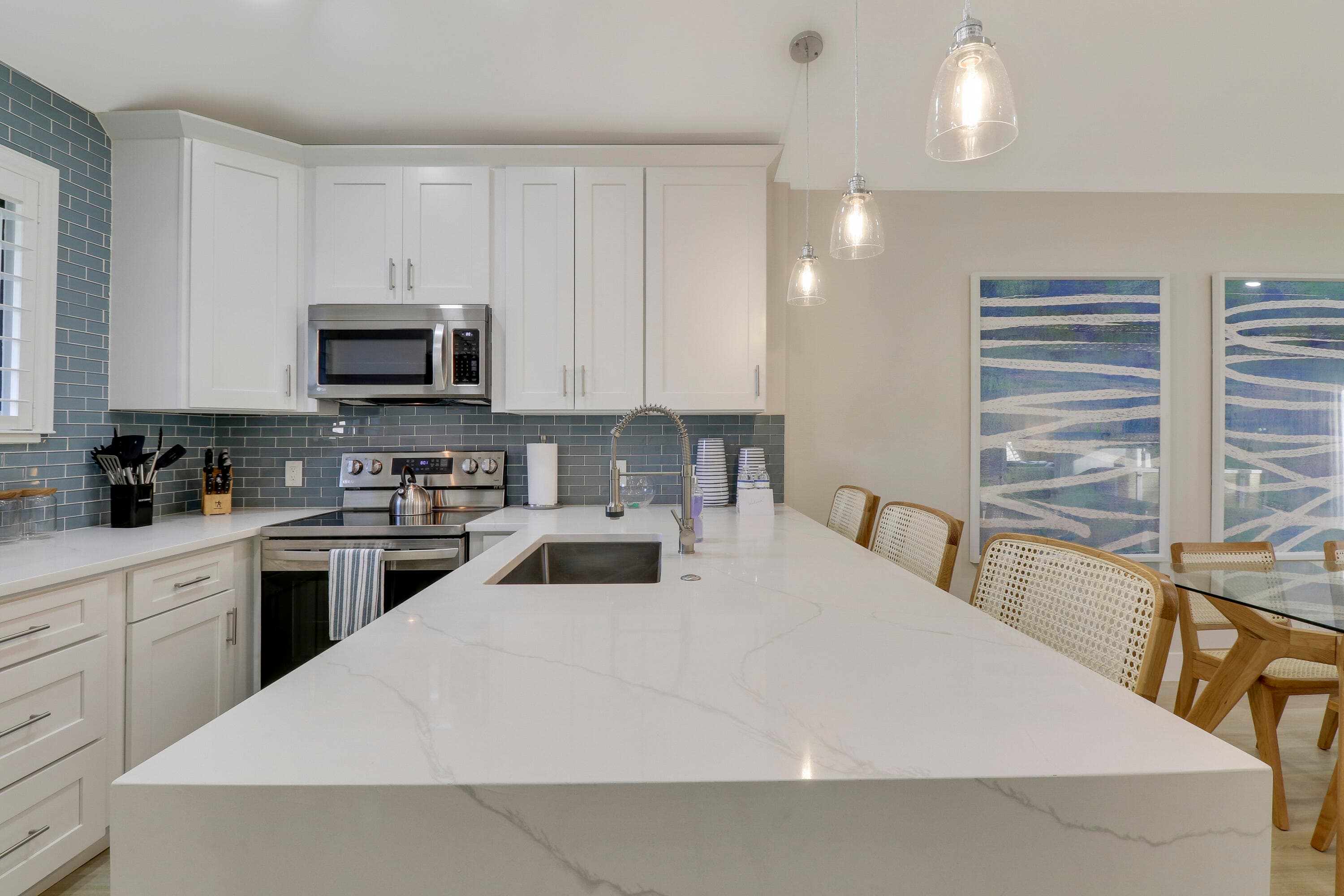 523 Club Drive, Palm Beach Gardens, FL 33418 — photo 1 of 28