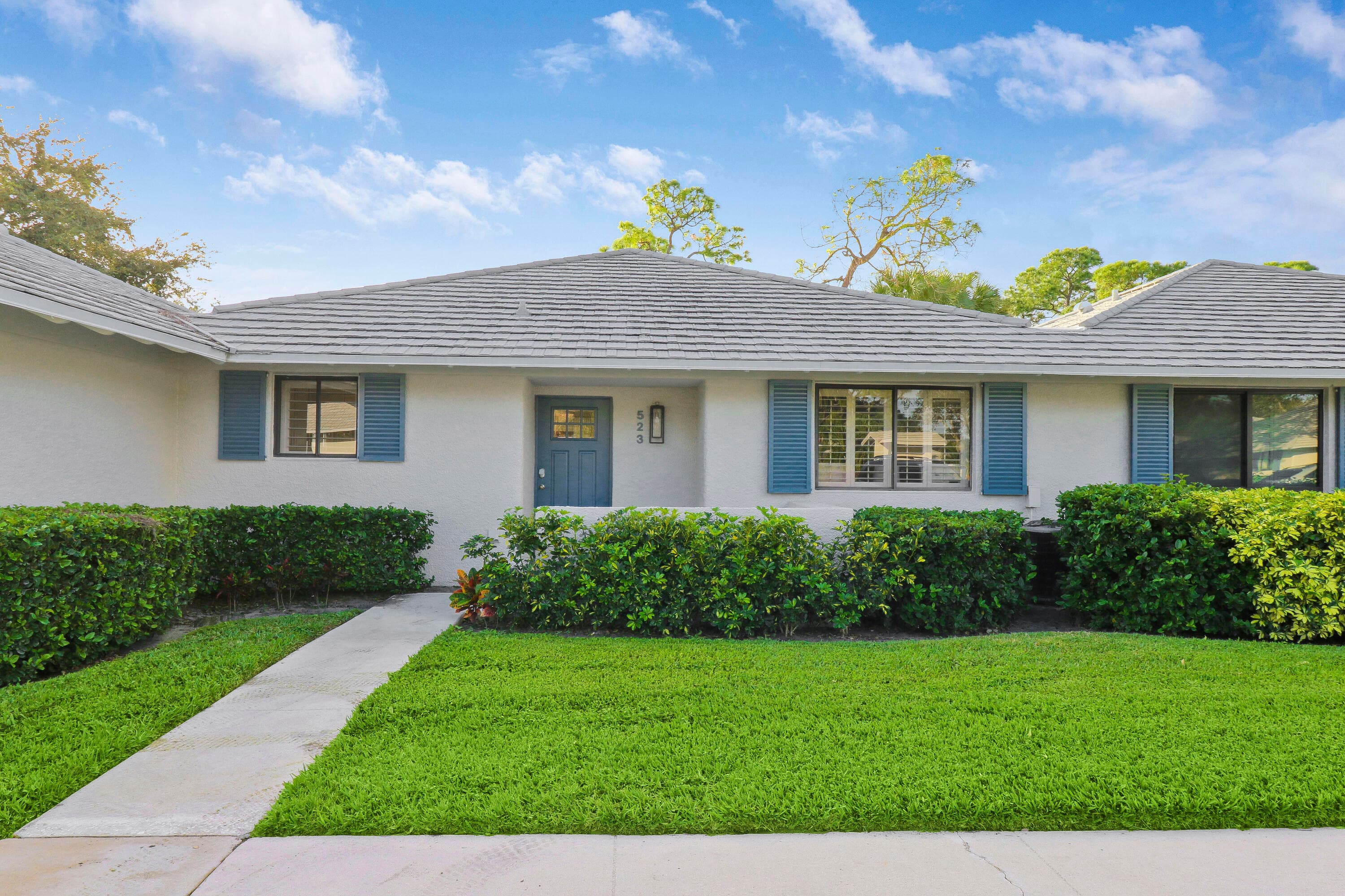 523 Club Drive, Palm Beach Gardens, FL 33418 — photo 6 of 28