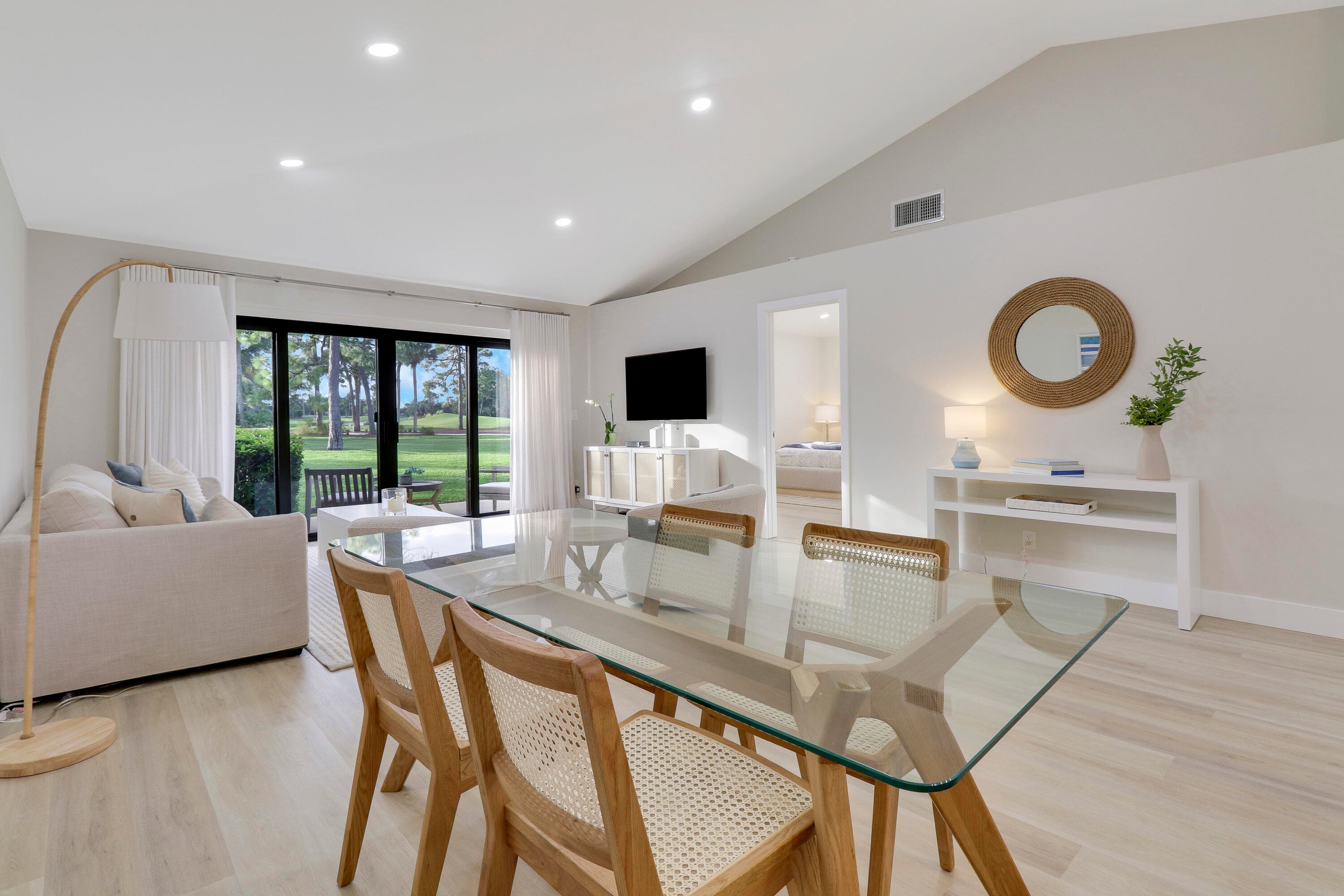 523 Club Drive, Palm Beach Gardens, FL 33418 — photo 15 of 28