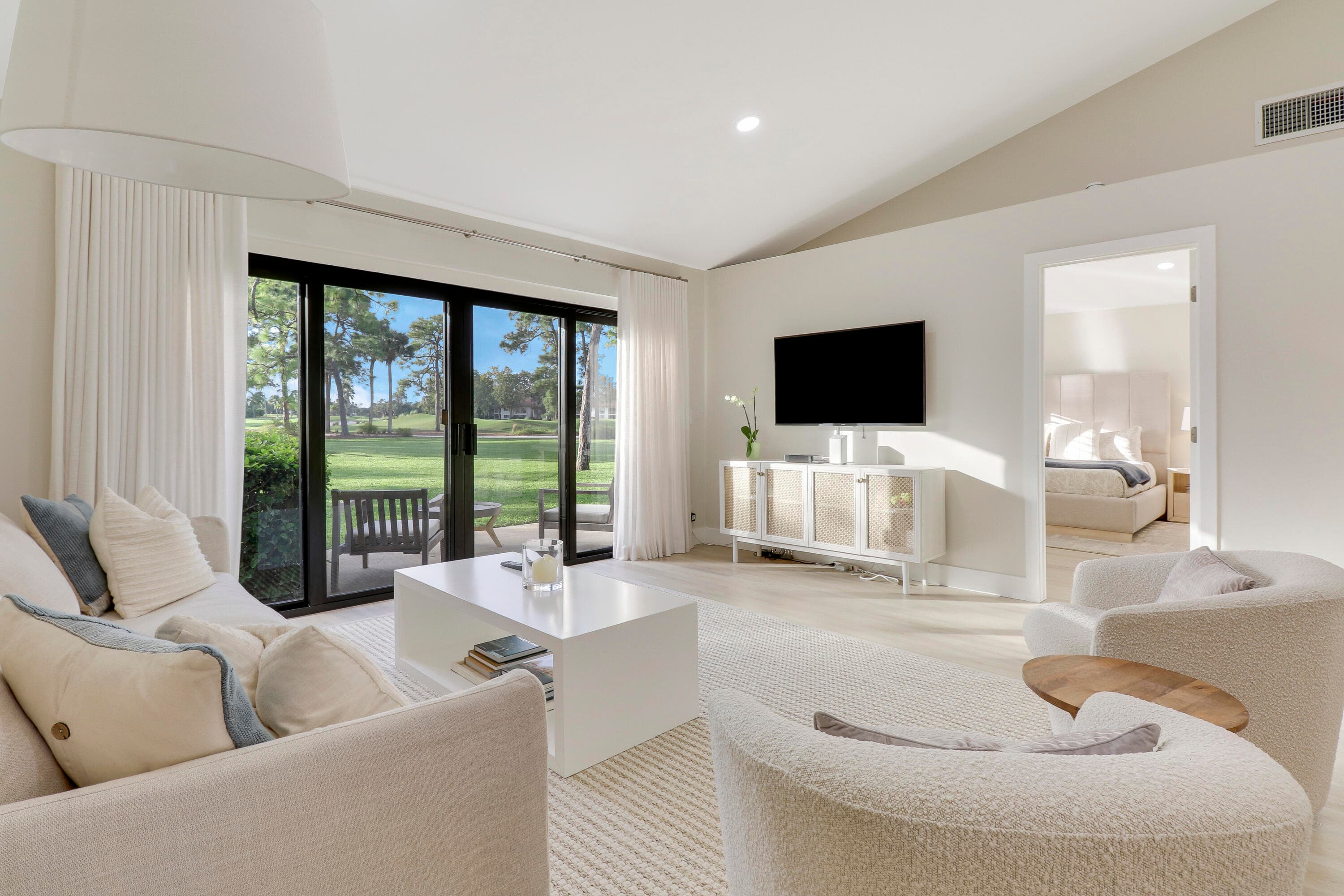 523 Club Drive, Palm Beach Gardens, FL 33418 — photo 16 of 28