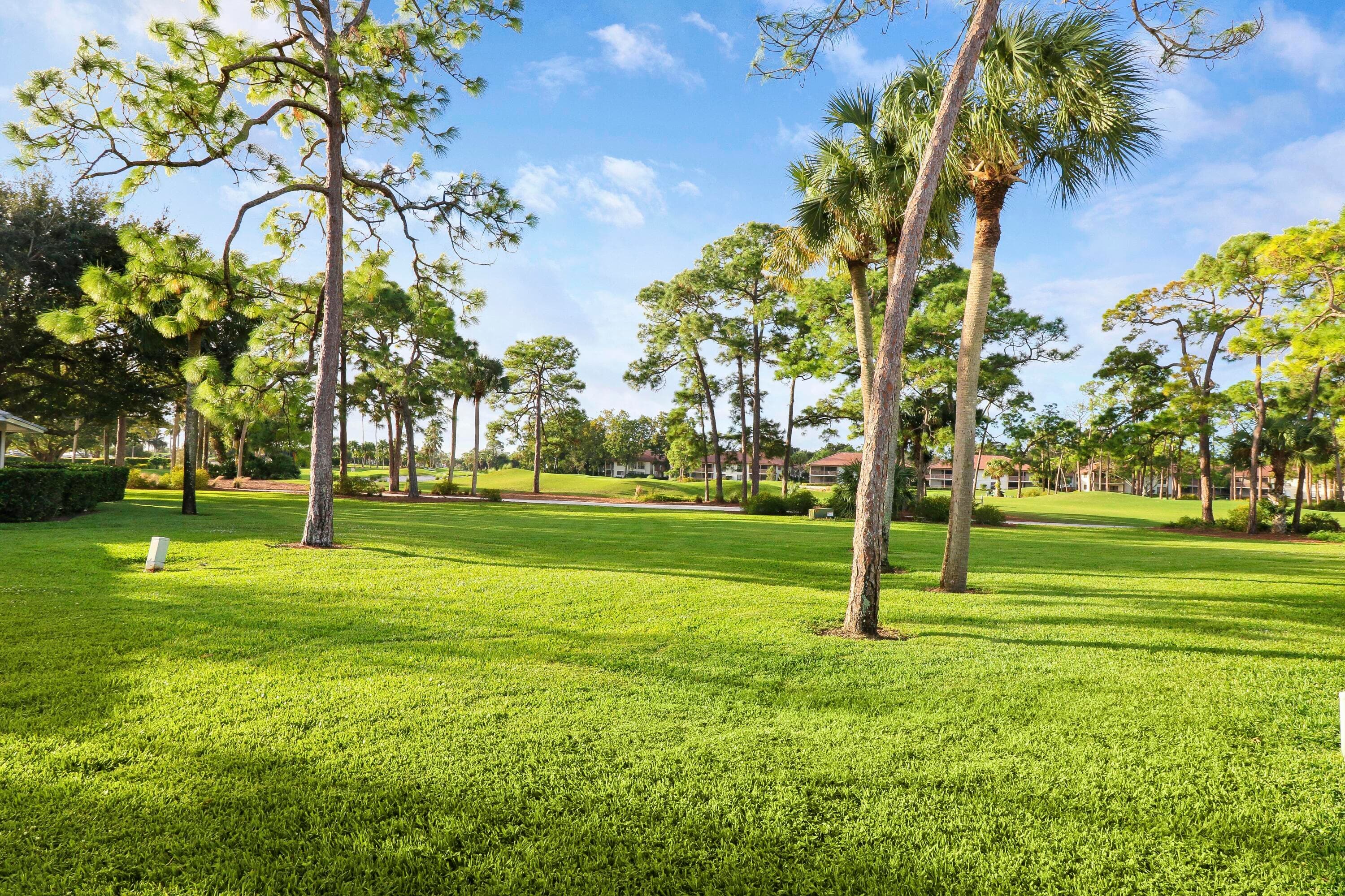 523 Club Drive, Palm Beach Gardens, FL 33418 — photo 28 of 28