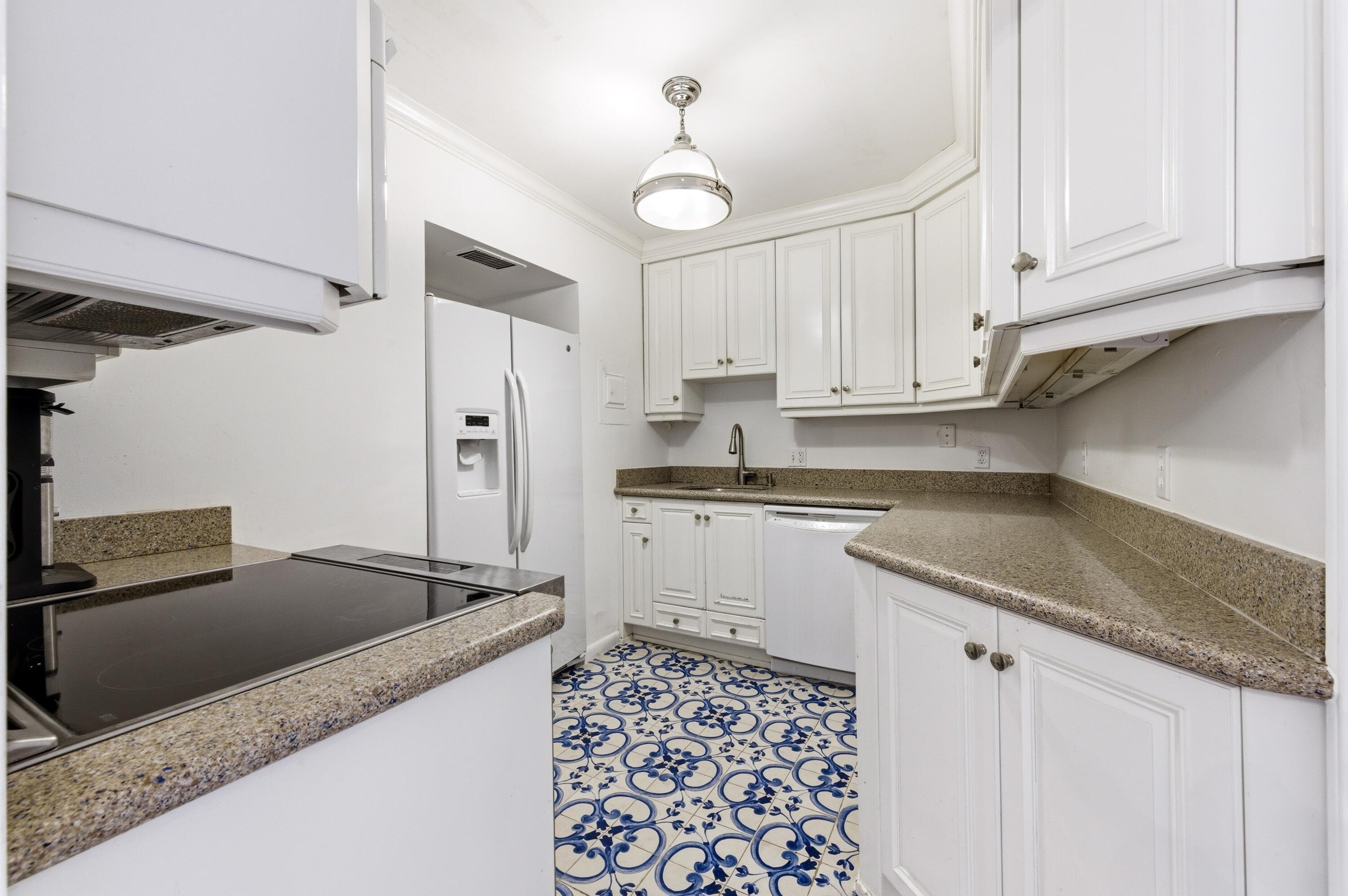 170 N Ocean Boulevard 411, Palm Beach, FL 33480 — photo 16 of 33