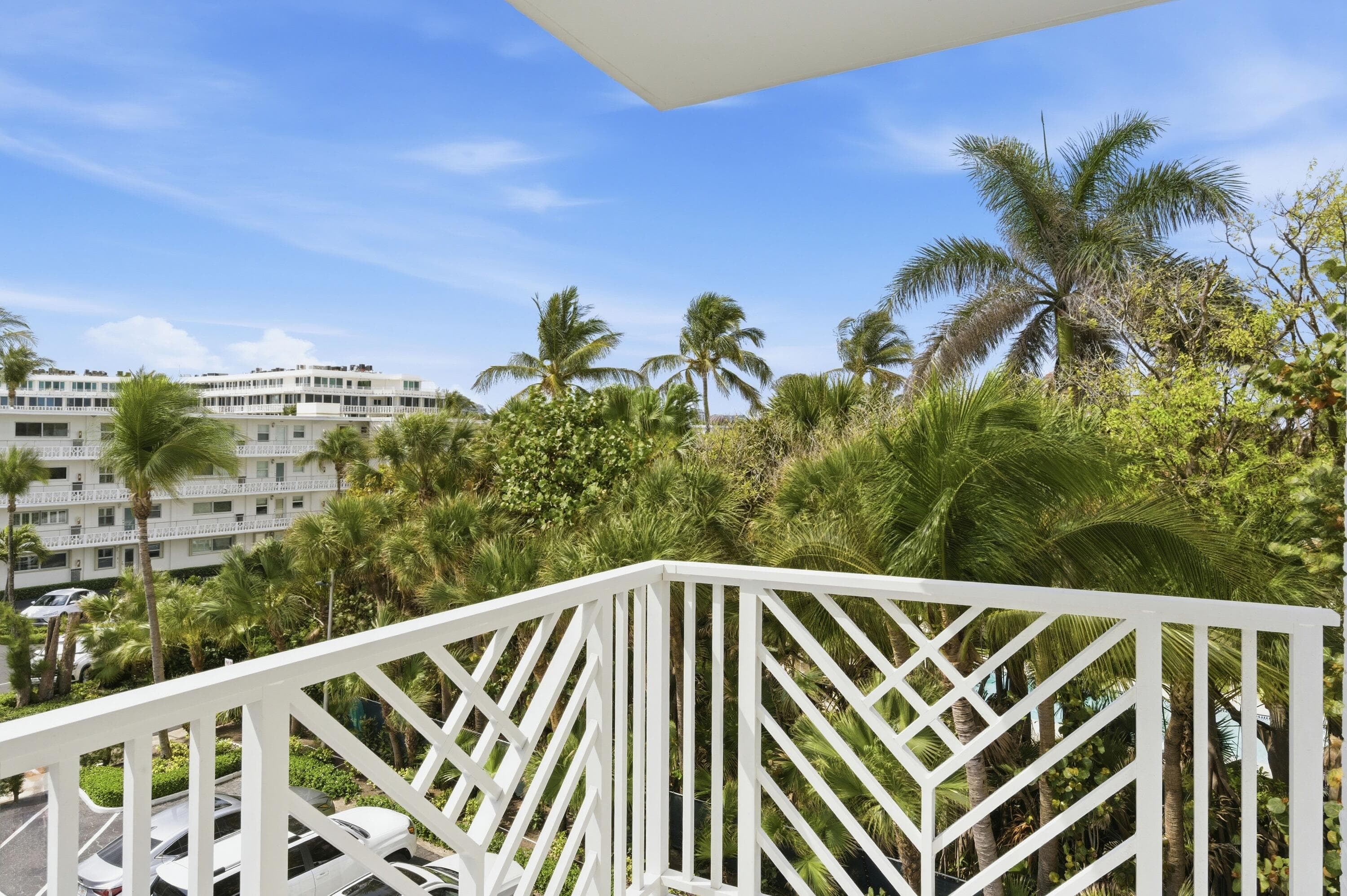 170 N Ocean Boulevard 411, Palm Beach, FL 33480 — photo 30 of 33