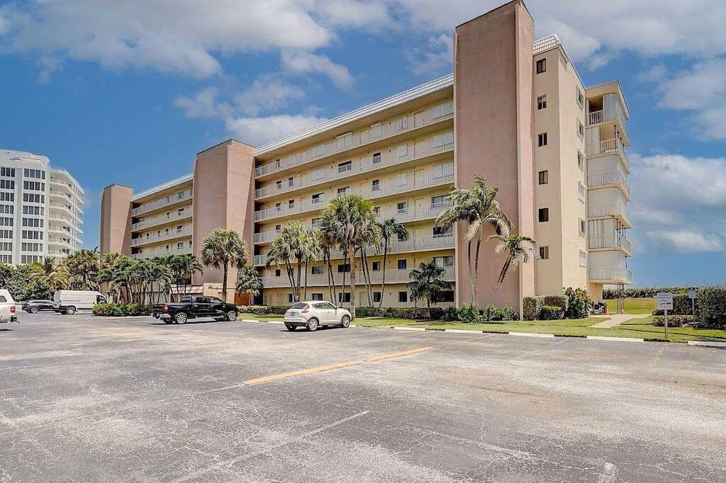 10102 S Ocean Drive 107, Jensen Beach, FL 34957 — photo 27 of 56