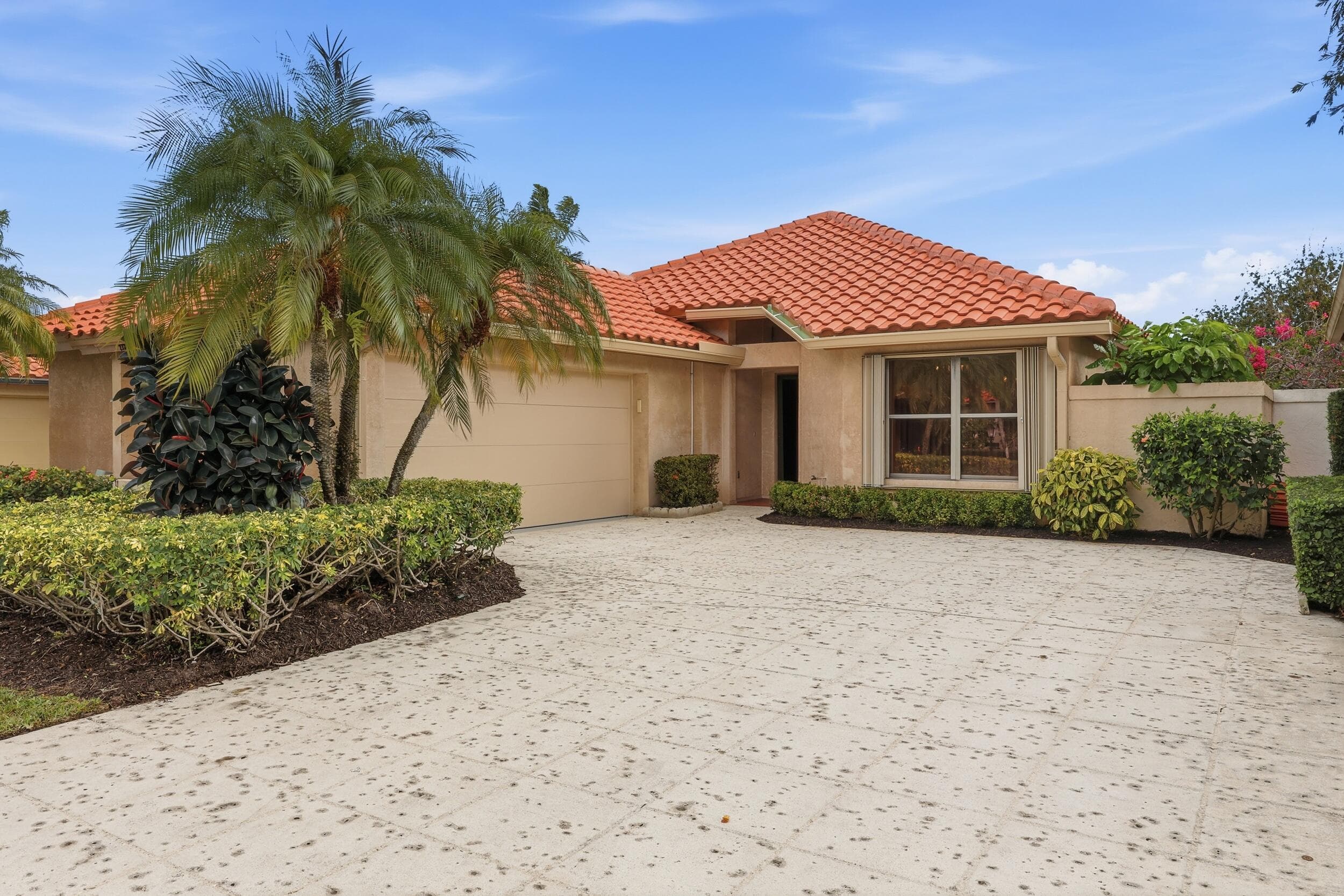 2735 SW Mariposa Circle, Palm City, FL 34990 — photo 2 of 16