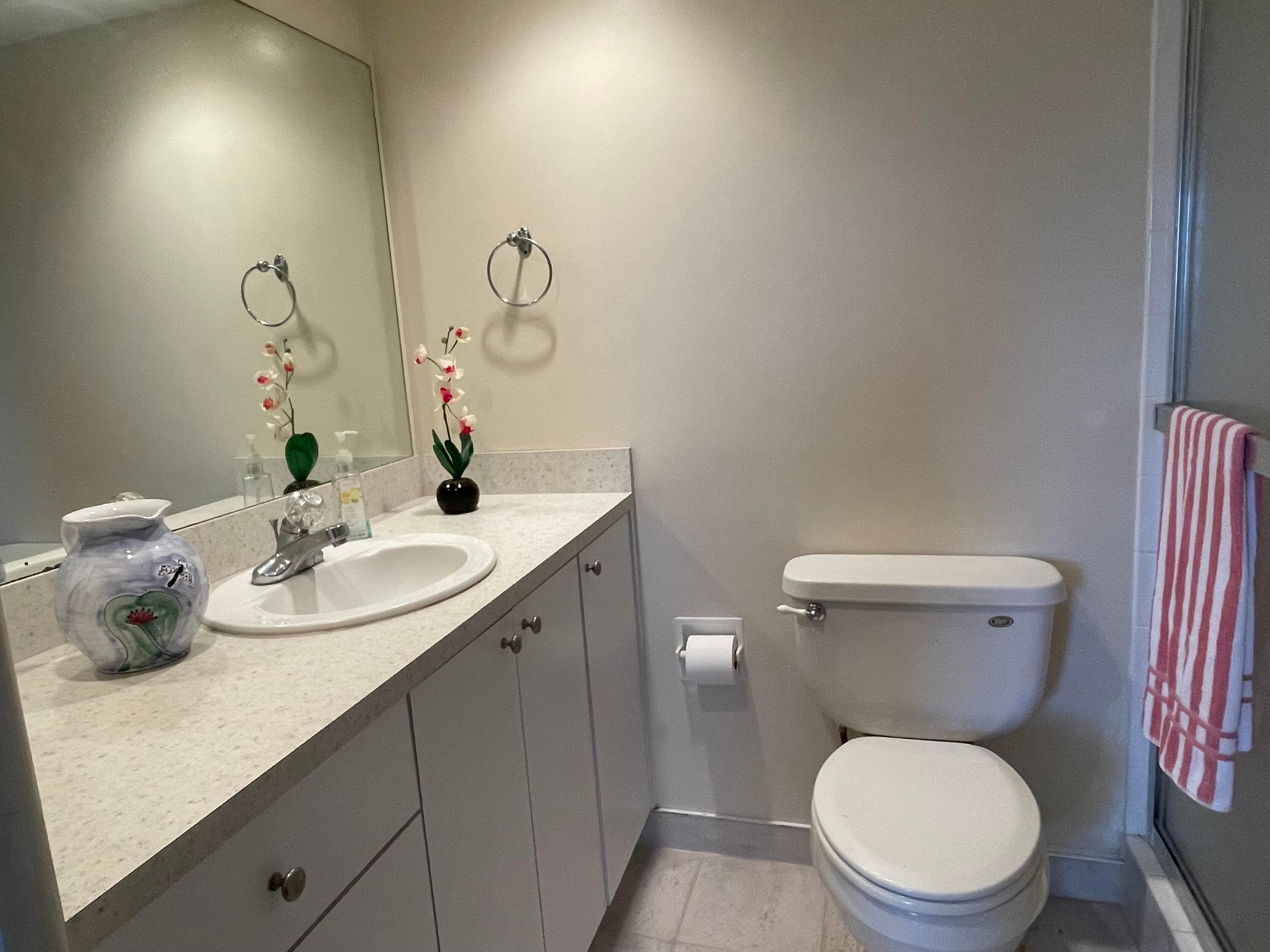 4629 Poinciana Street Apt 409, Lauderdale-By-The-Sea, FL 33308 — photo 31 of 35