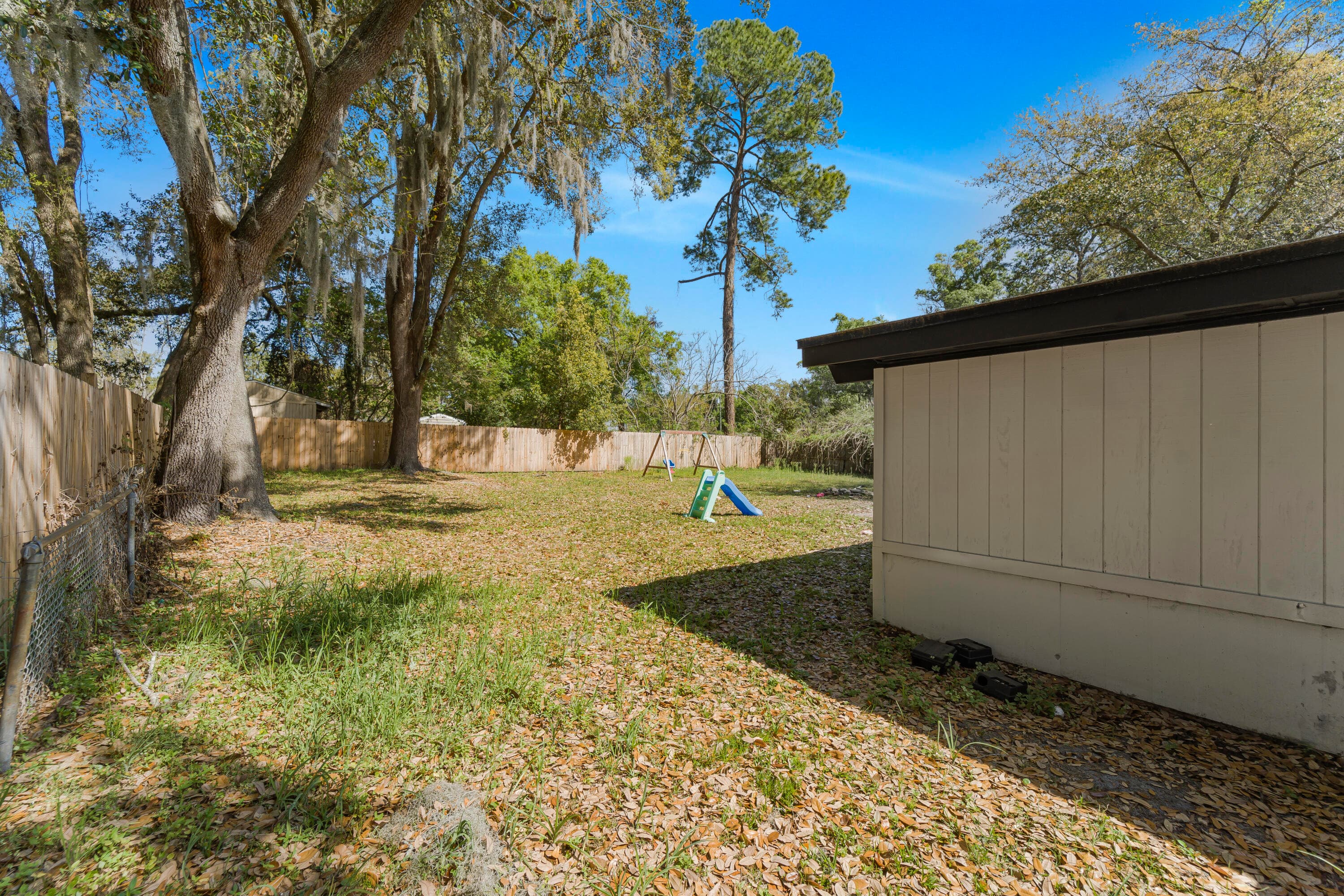 3105 Loretto Road, Jacksonville, FL 32223 — photo 3 of 20