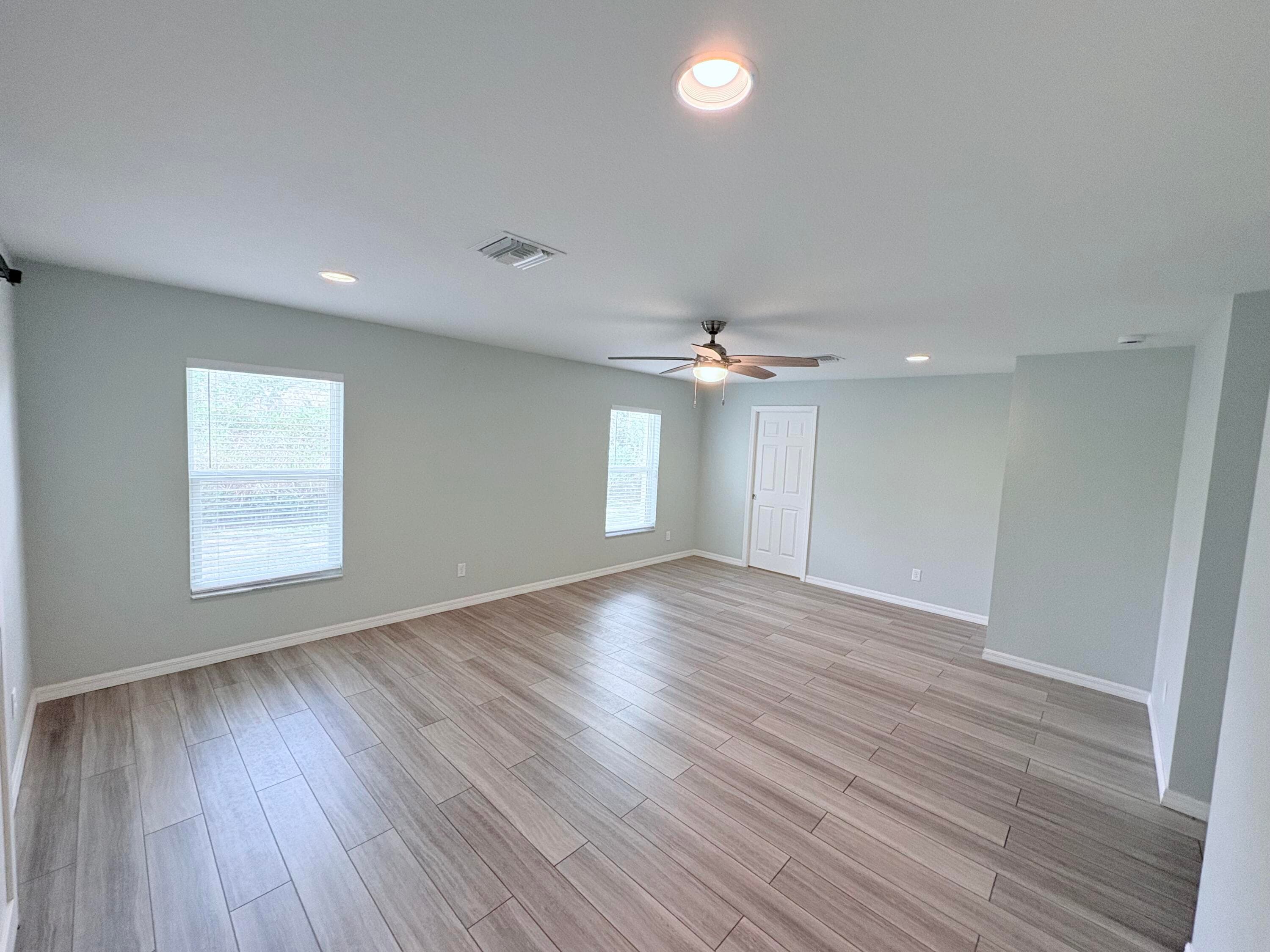 32801 Us-441 Lot 237, Okeechobee, FL 34972 — photo 13 of 49