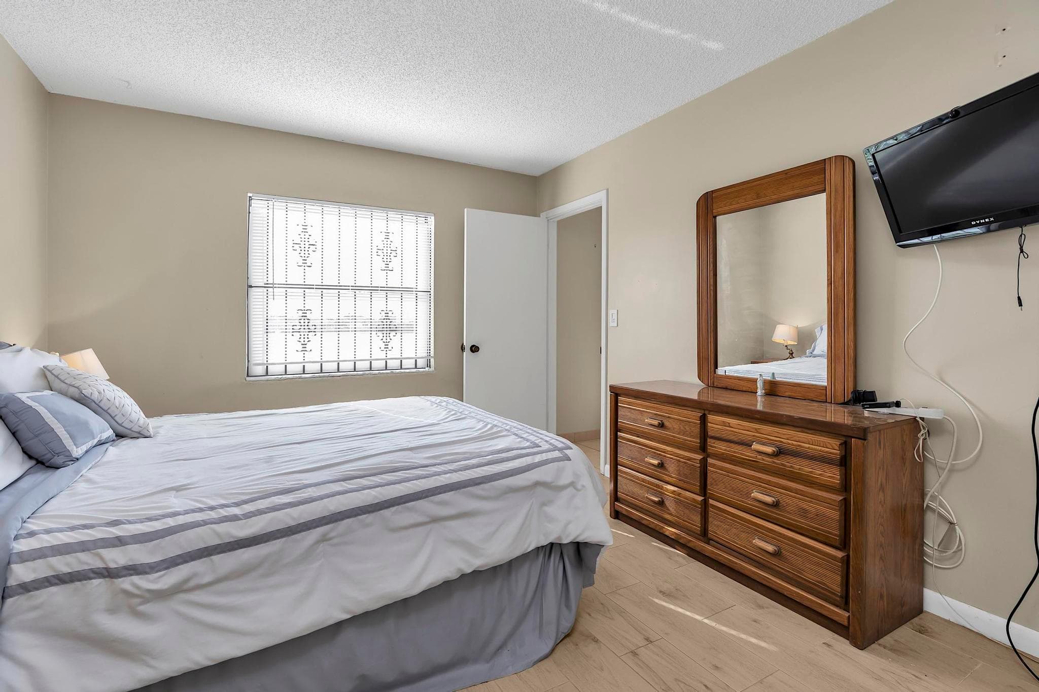 6715 W 26th Drive 101-6, Hialeah, FL 33016 — photo 17 of 28