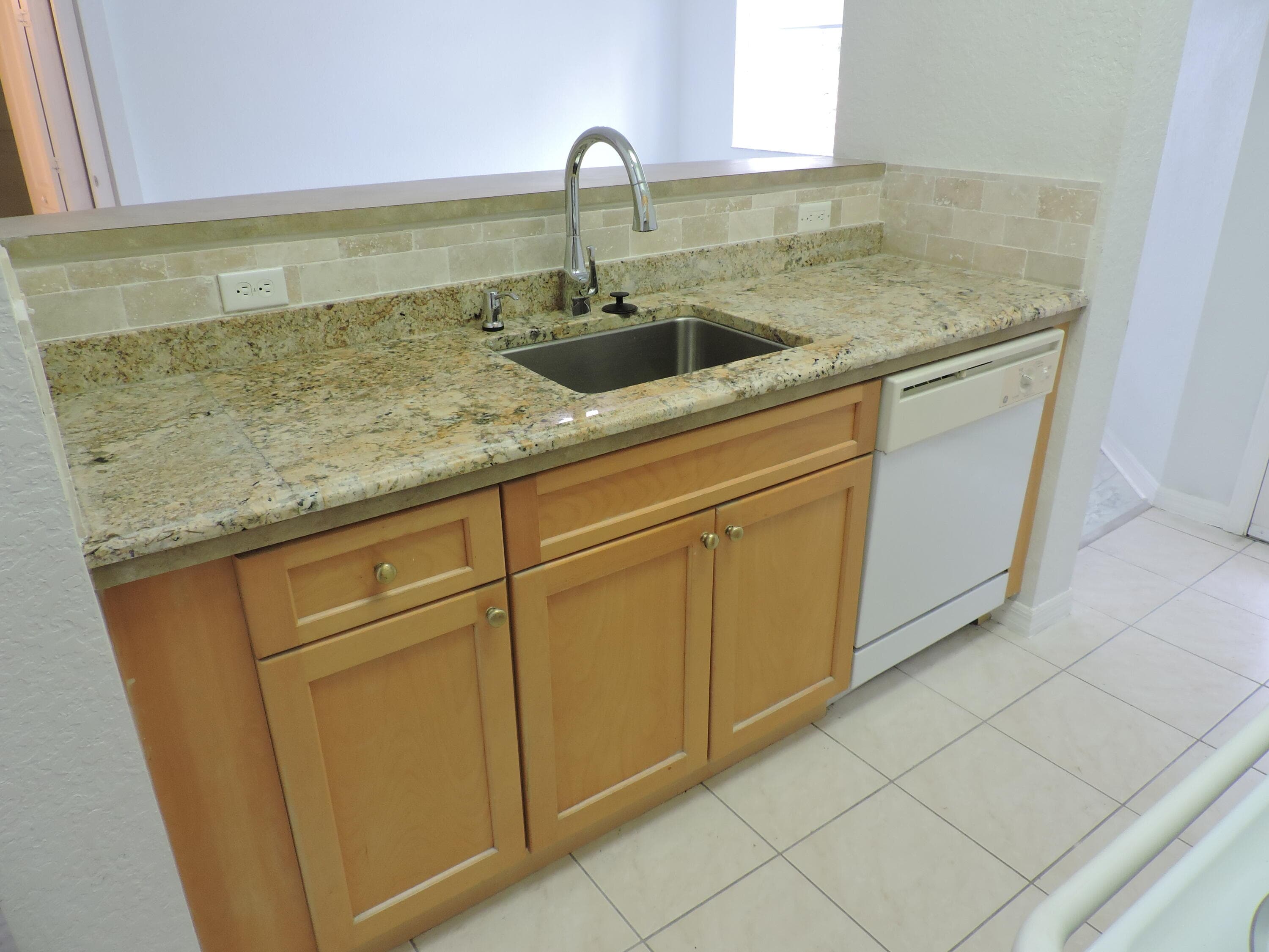 11032 Legacy Drive 203, Palm Beach Gardens, FL 33410 — photo 8 of 33