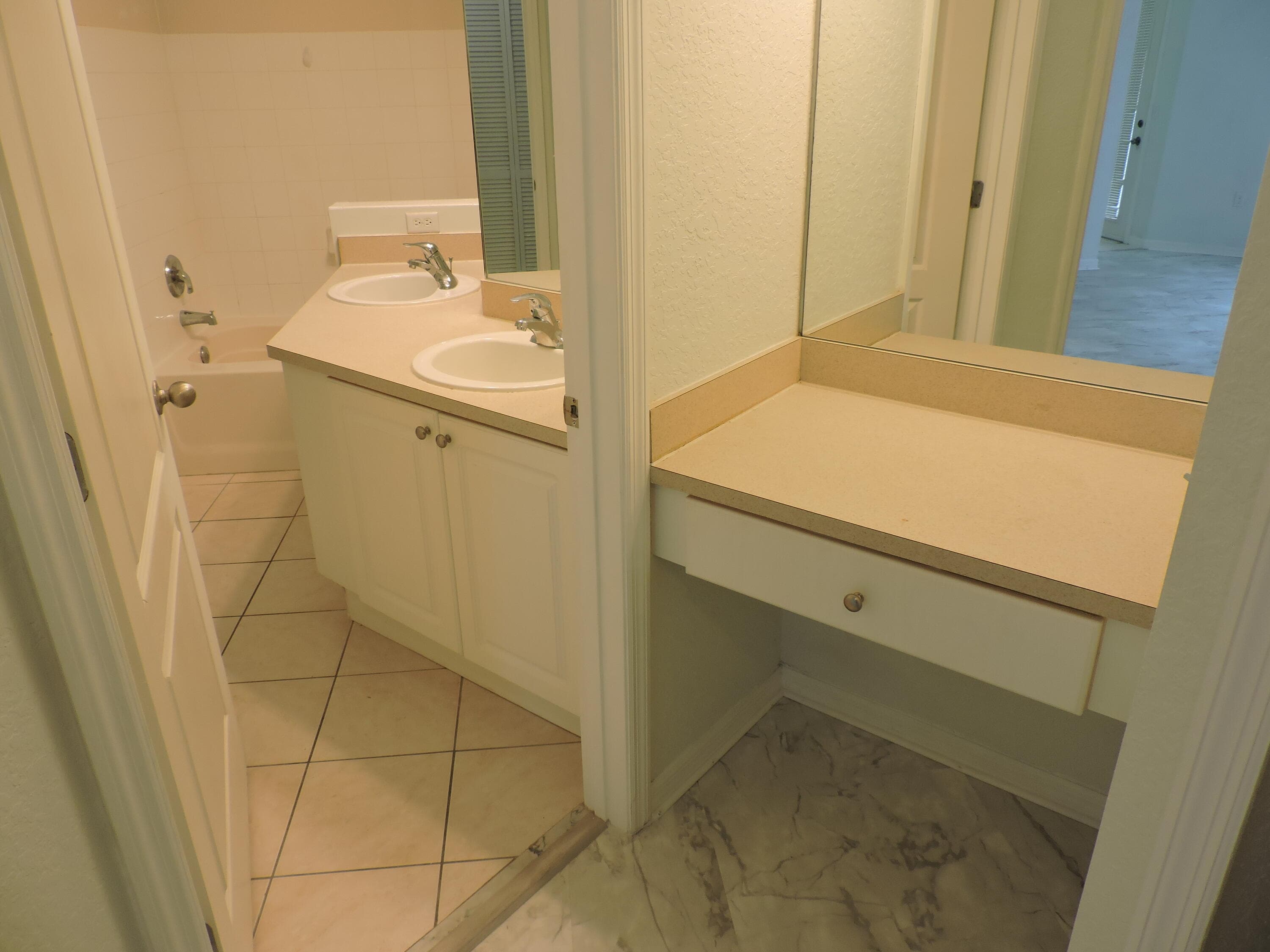 11032 Legacy Drive 203, Palm Beach Gardens, FL 33410 — photo 16 of 33