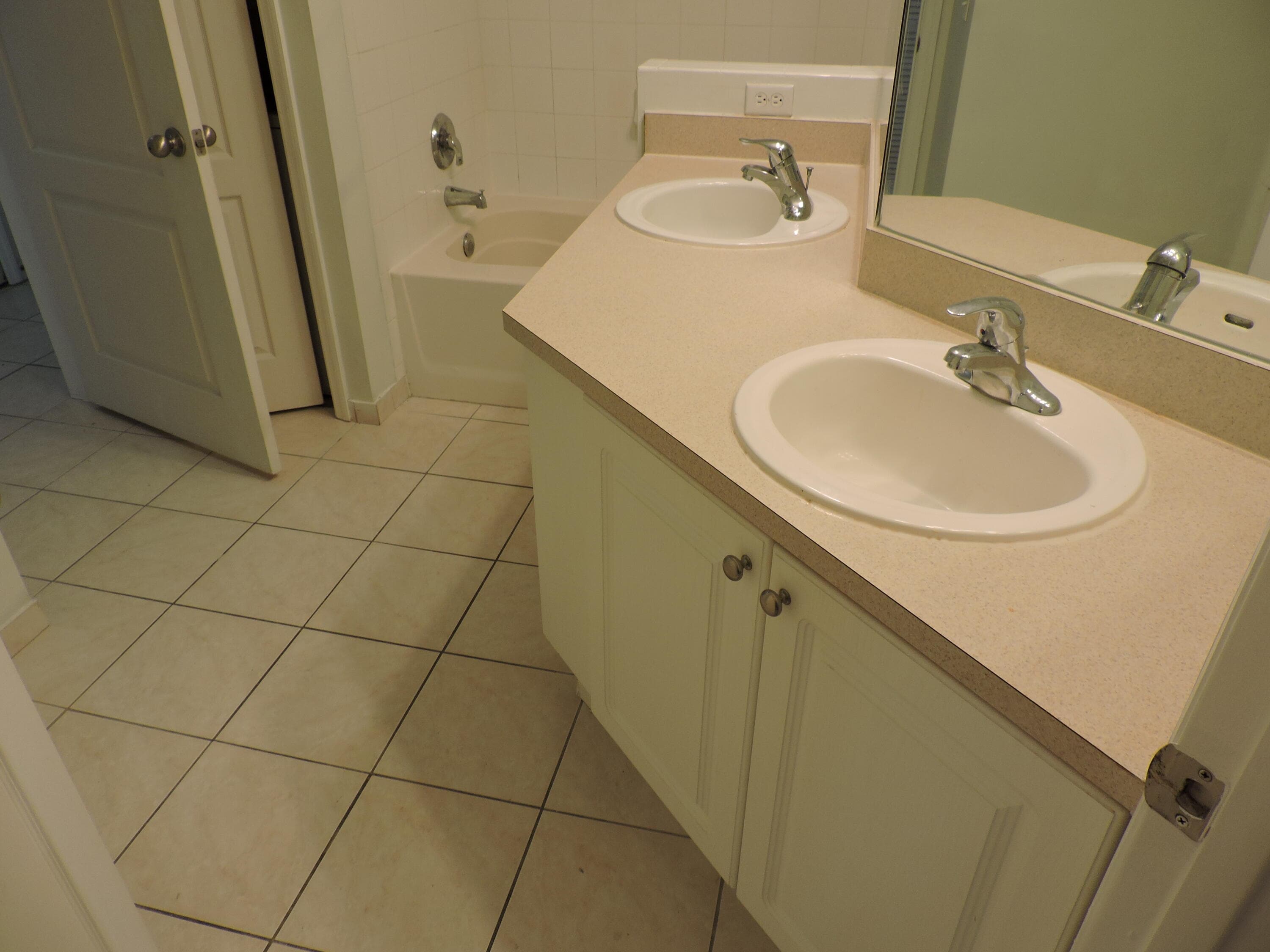 11032 Legacy Drive 203, Palm Beach Gardens, FL 33410 — photo 17 of 33