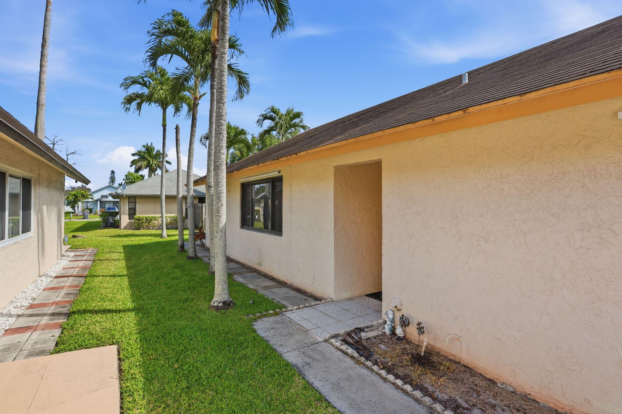1387 Longarzo Place, West Palm Beach, FL 33415 — photo 4 of 50
