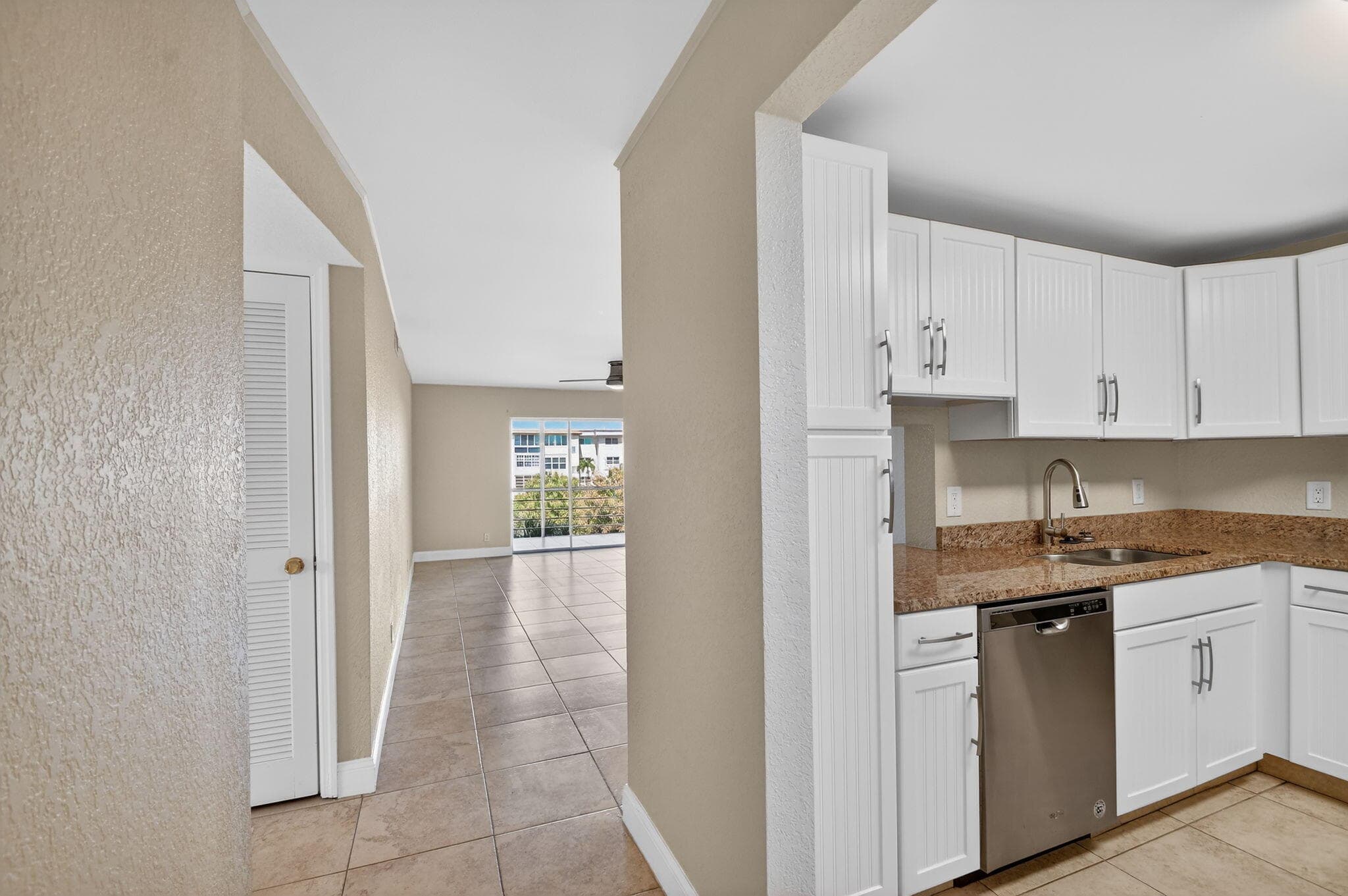 2615 NE 1st Court 312, Boynton Beach, FL 33435 — photo 5 of 56