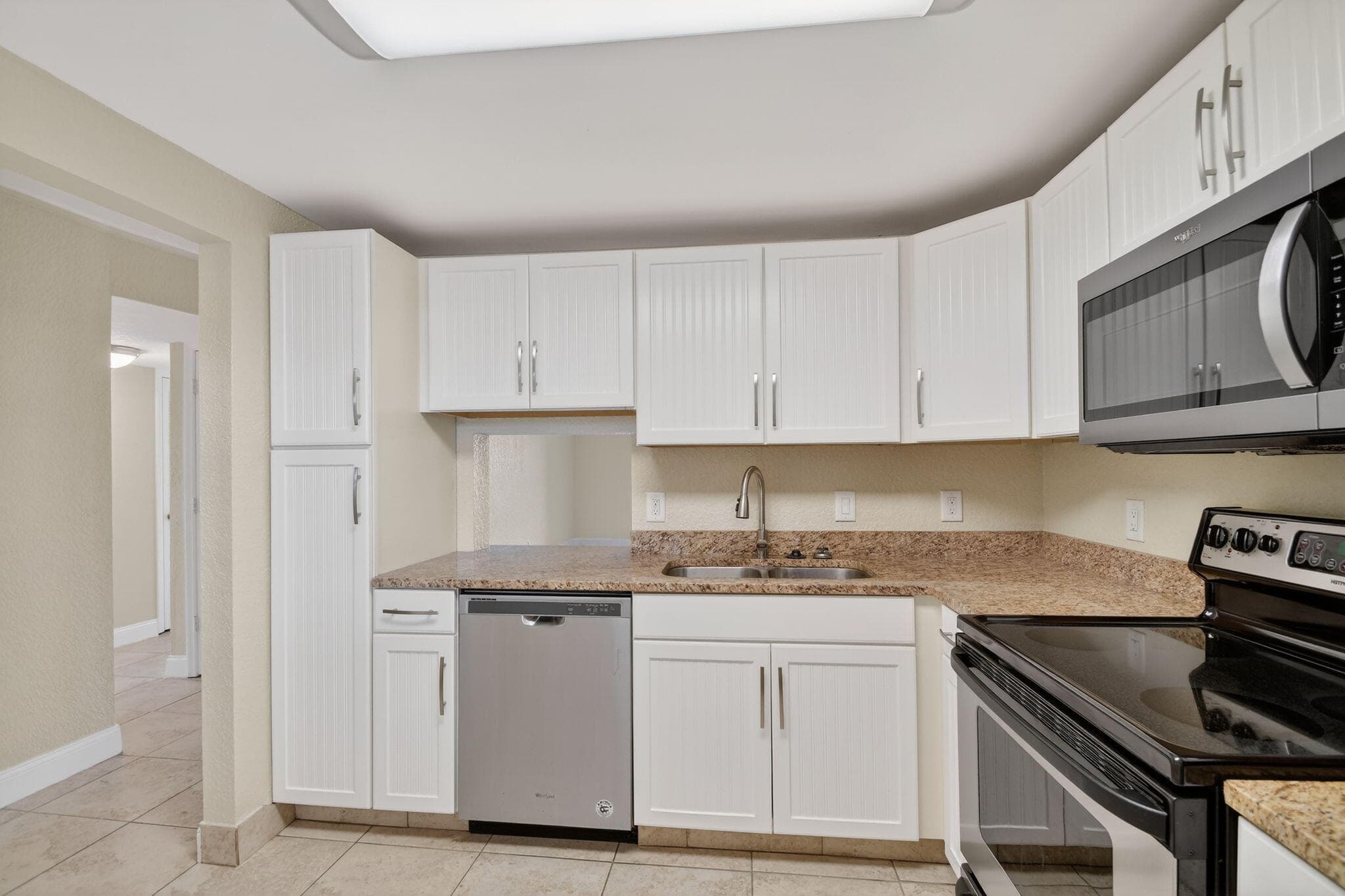 2615 NE 1st Court 312, Boynton Beach, FL 33435 — photo 8 of 56