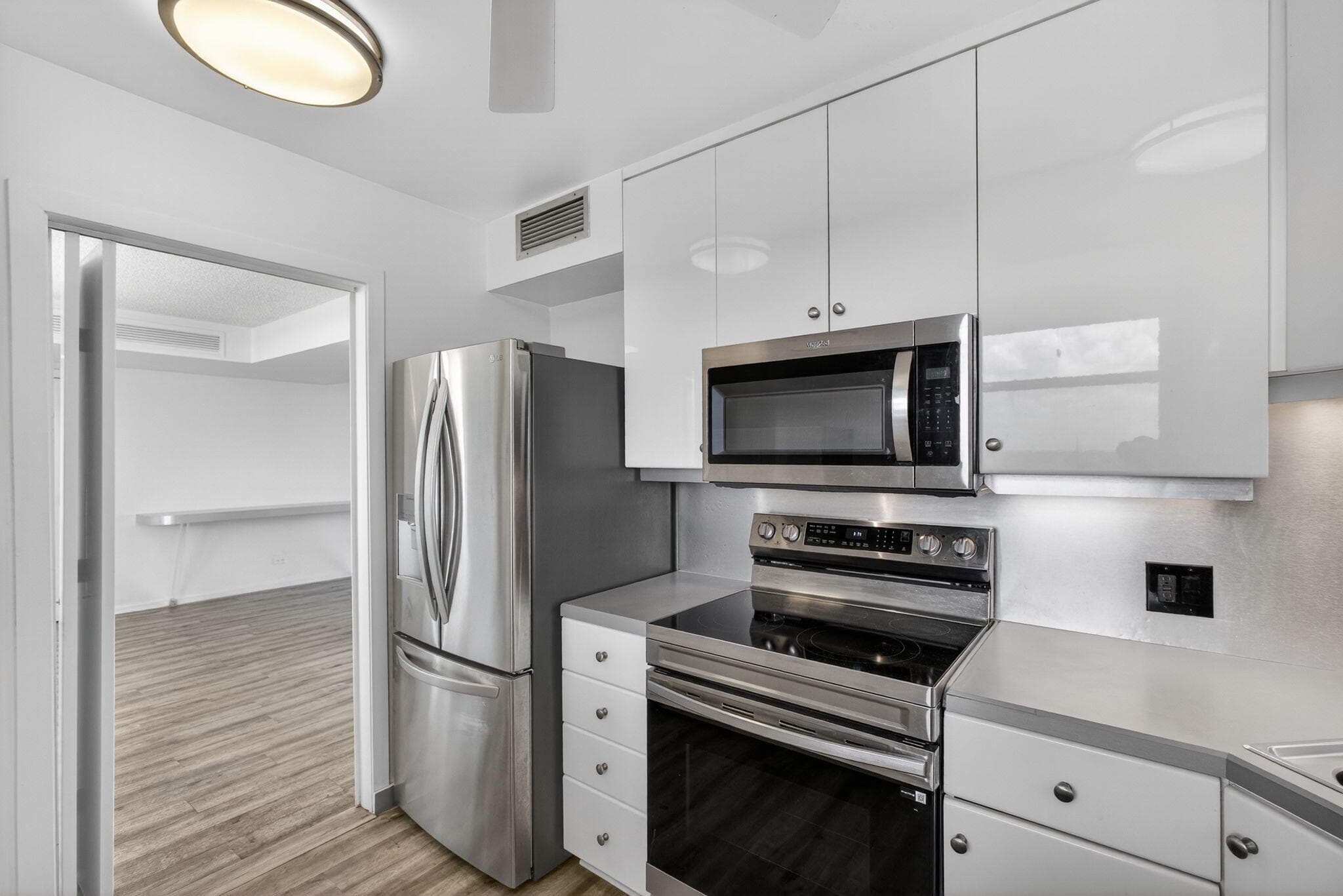 134 Lakeshore Drive T13, North Palm Beach, FL 33408 — photo 10 of 27