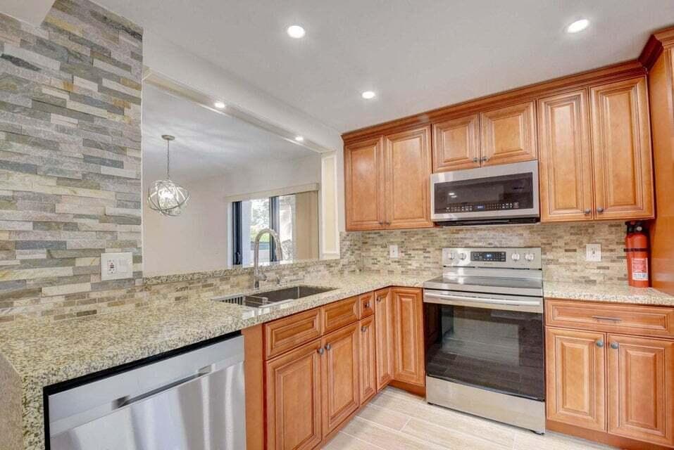 400 Club Circle 101, Boca Raton, FL 33487 — photo 6 of 47