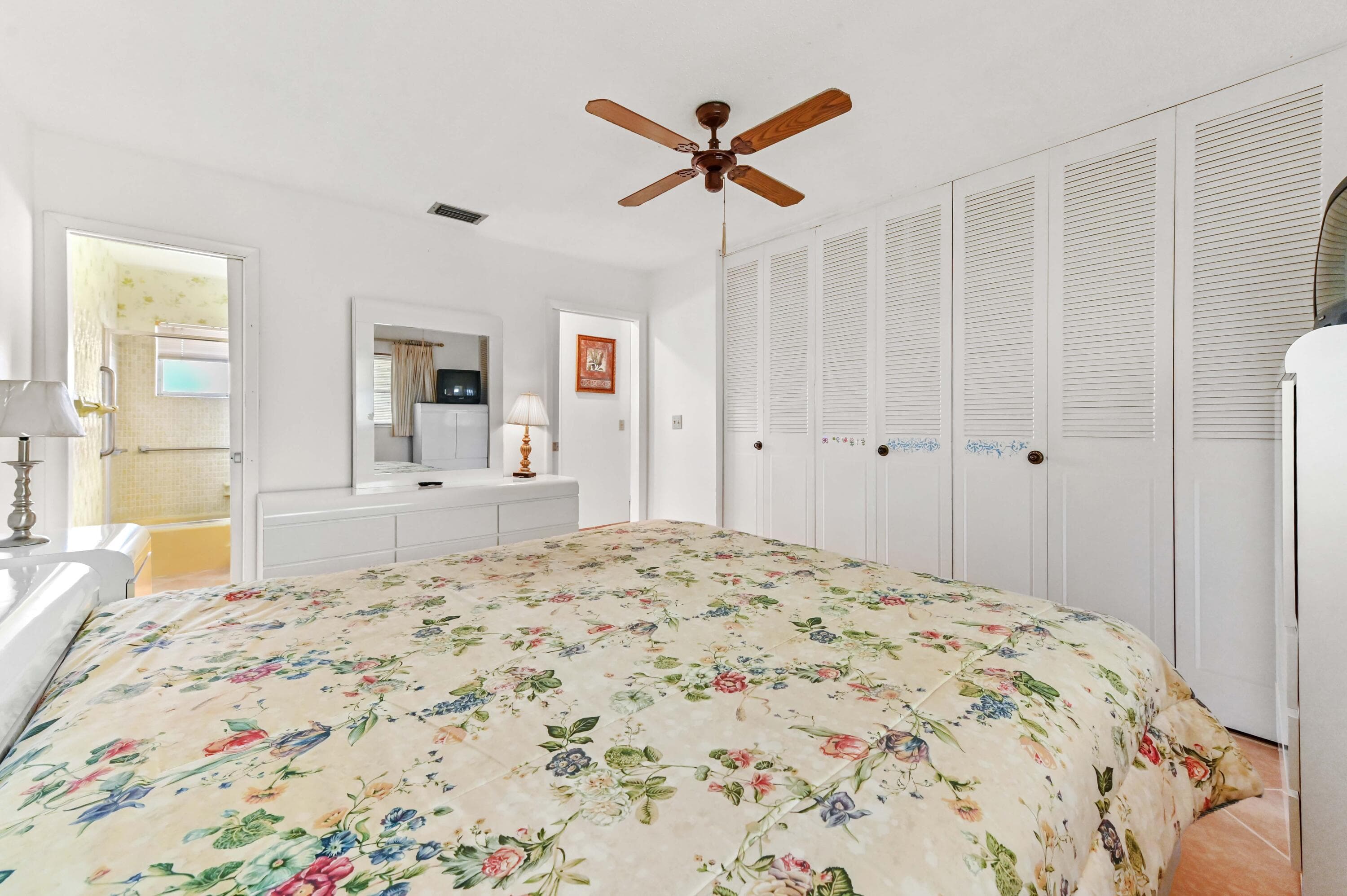 2915 Crosley Drive W Unit B, West Palm Beach, FL 33415 — photo 15 of 22