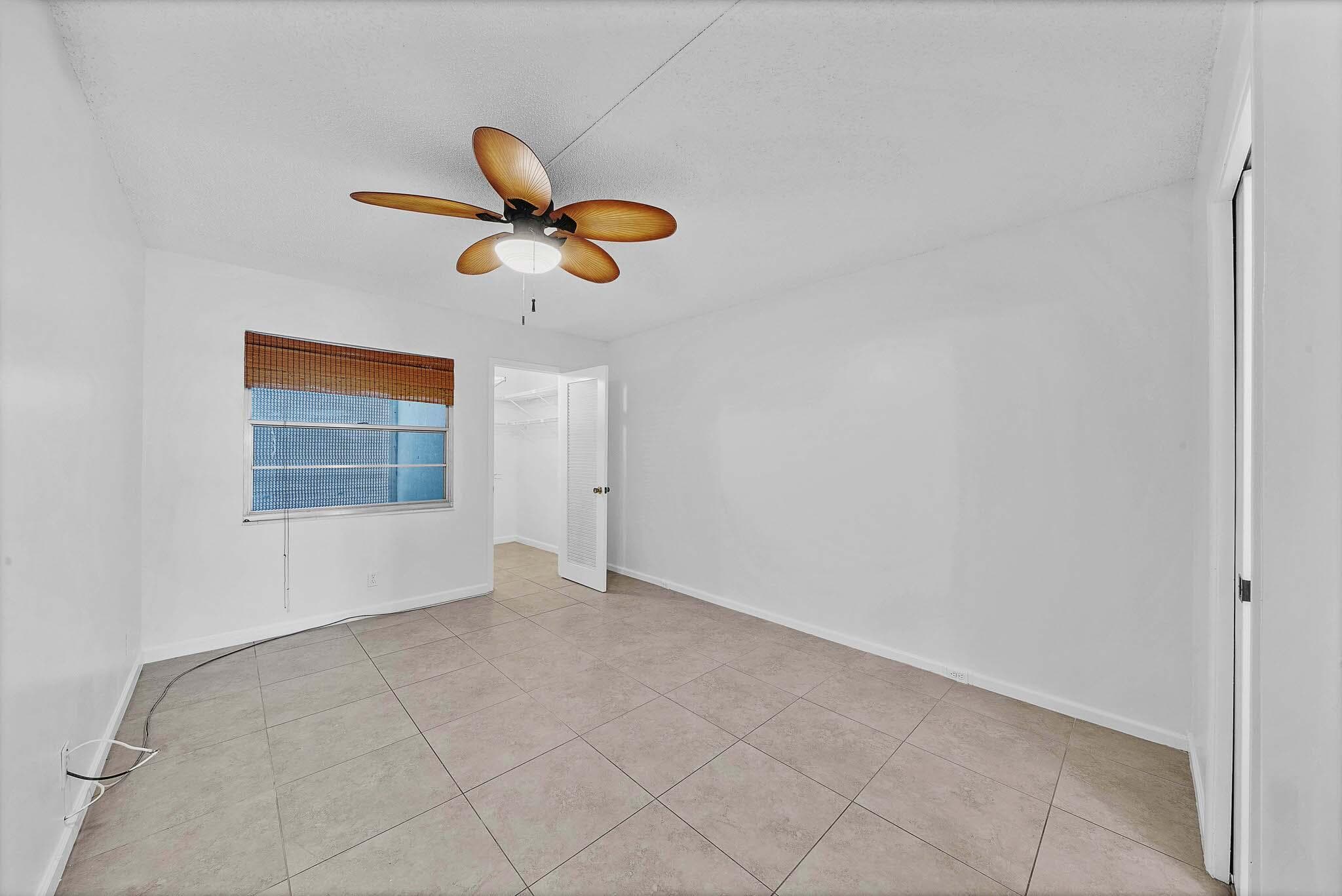 2049 Hythe C, Boca Raton, FL 33434 — photo 17 of 38