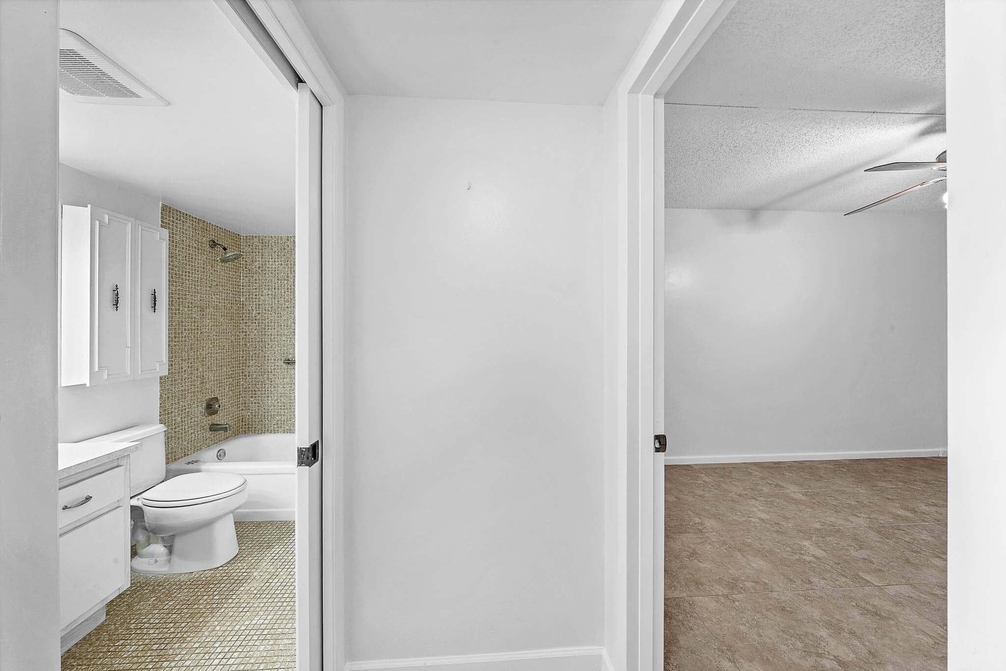 2049 Hythe C, Boca Raton, FL 33434 — photo 25 of 38