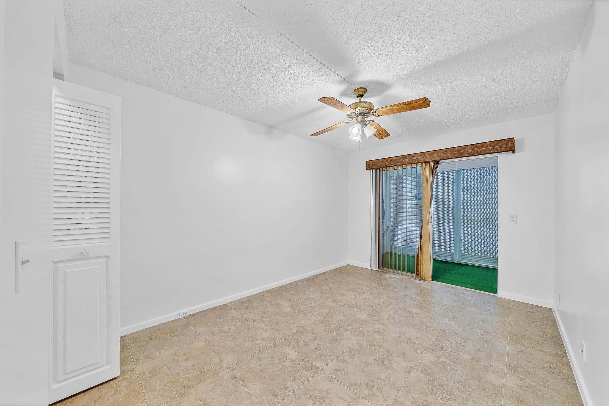 2049 Hythe C, Boca Raton, FL 33434 — photo 26 of 38