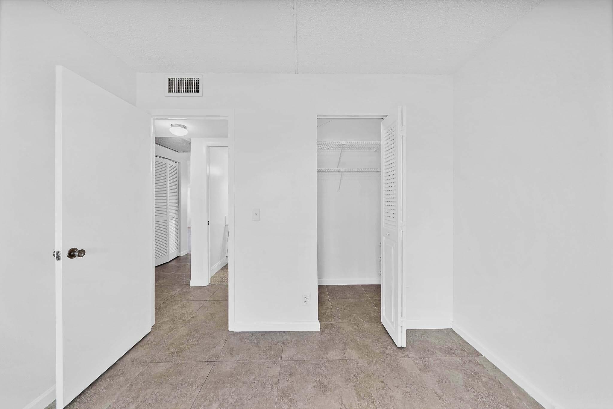2049 Hythe C, Boca Raton, FL 33434 — photo 28 of 38