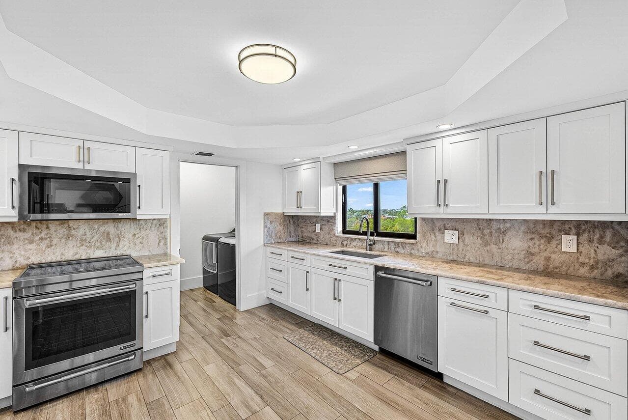900 NE Spanish River Boulevard 7e, Boca Raton, FL 33431 — photo 20 of 71