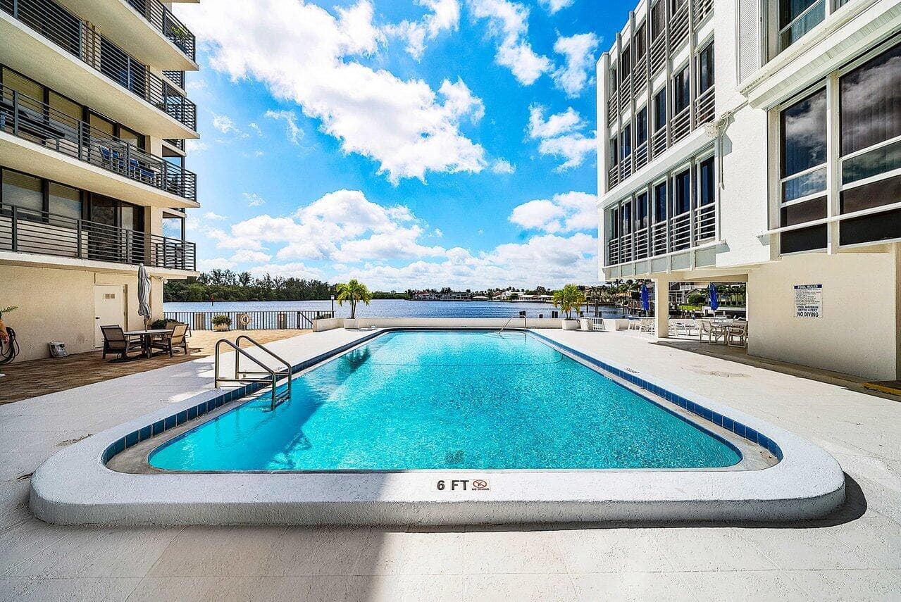 900 NE Spanish River Boulevard 7e, Boca Raton, FL 33431 — photo 59 of 71