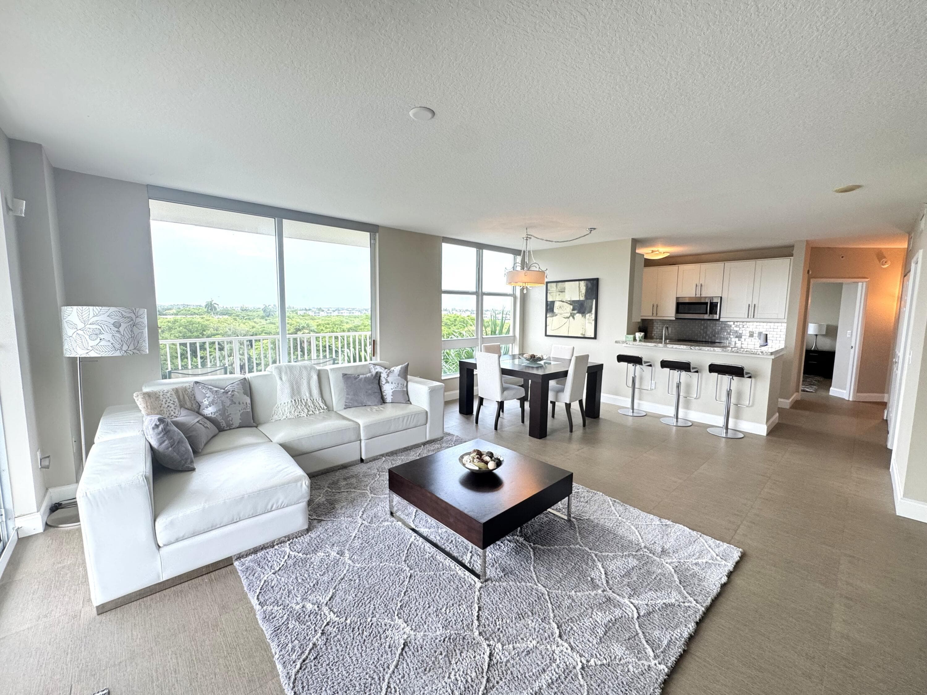 700 E Boynton Beach Boulevard 612, Boynton Beach, FL 33435 — photo 1 of 24