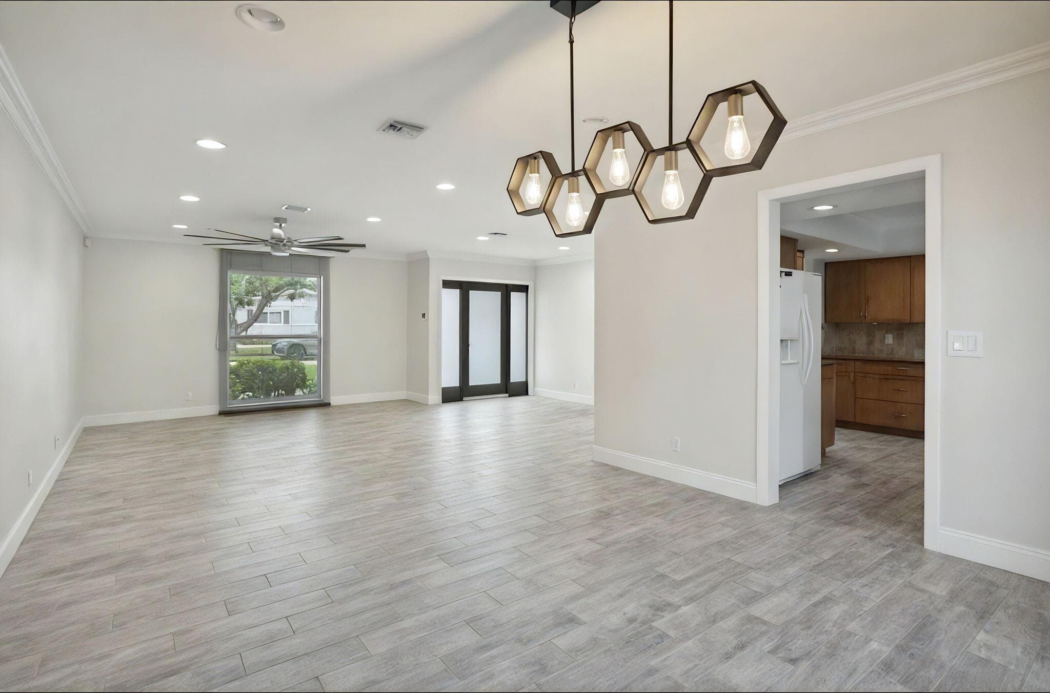 603 SE 7th Avenue, Deerfield Beach, FL 33441 — photo 8 of 38
