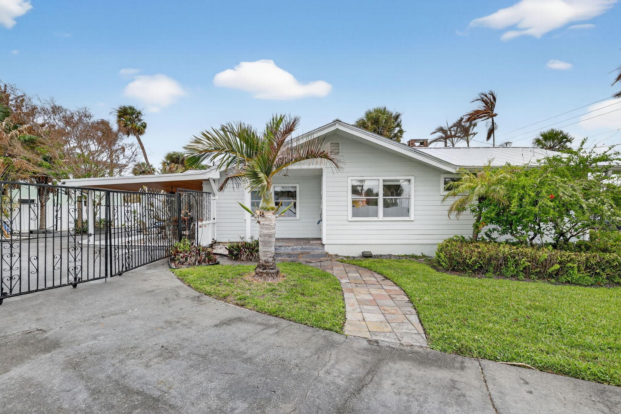 4490 NE Indian River Drive, Jensen Beach, FL 34957 — photo 7 of 71