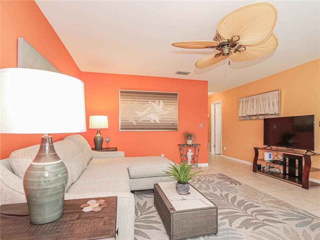 55 Woodland Drive 206, Vero Beach, FL 32962 — photo 7 of 36