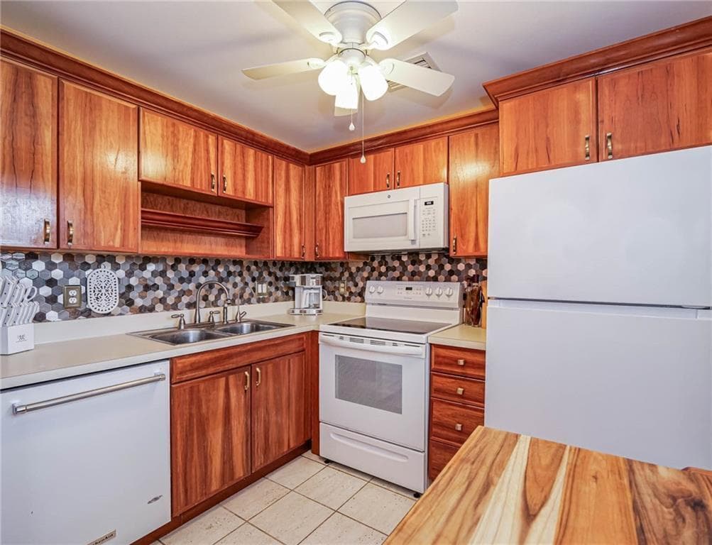 55 Woodland Drive 206, Vero Beach, FL 32962 — photo 9 of 36