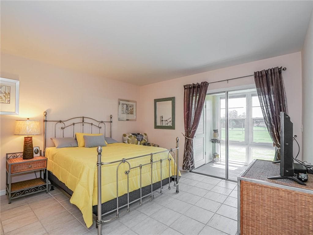 55 Woodland Drive 206, Vero Beach, FL 32962 — photo 11 of 36