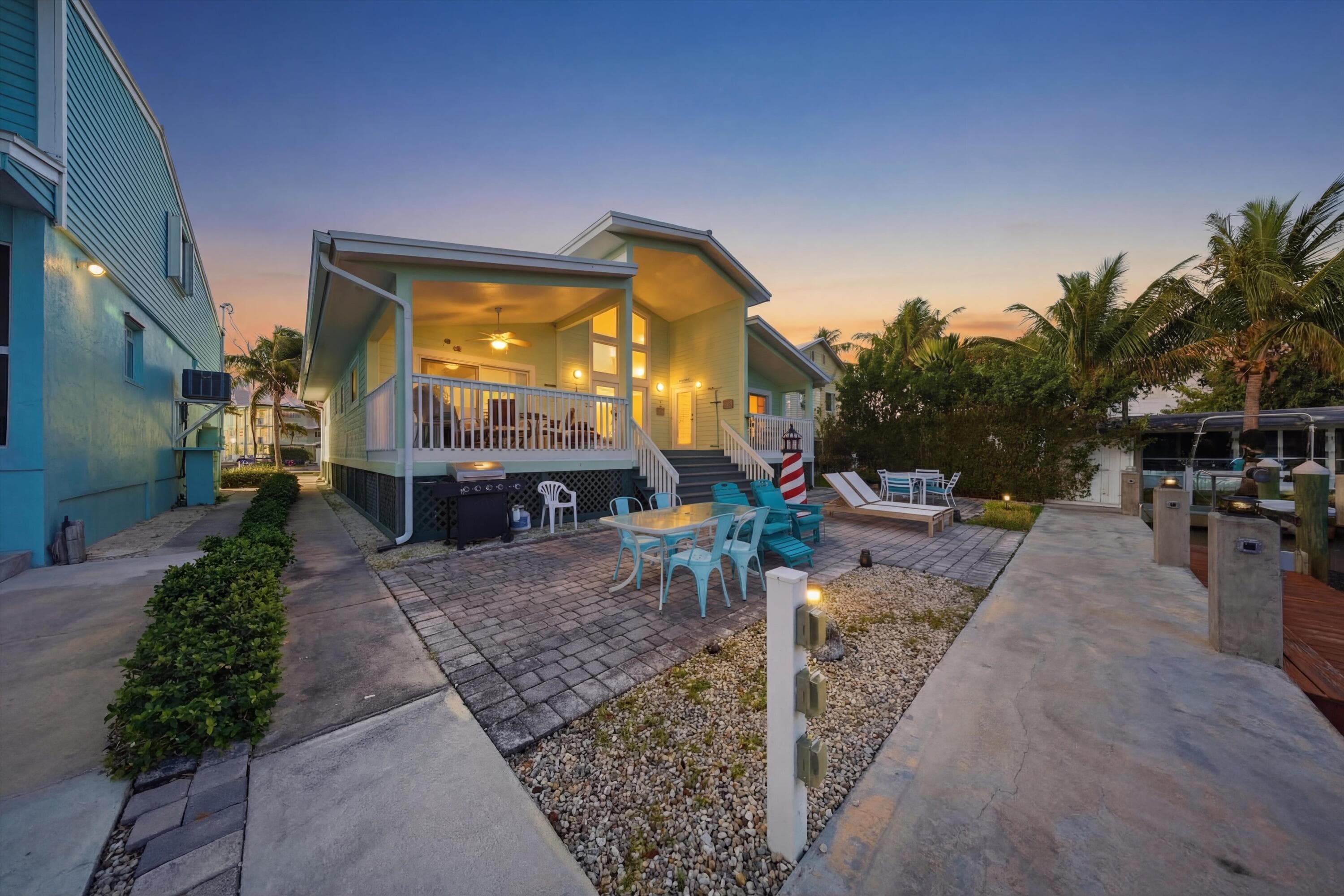 350 E Ocean Drive, Key Colony Beach, FL 33051 — photo 4 of 82