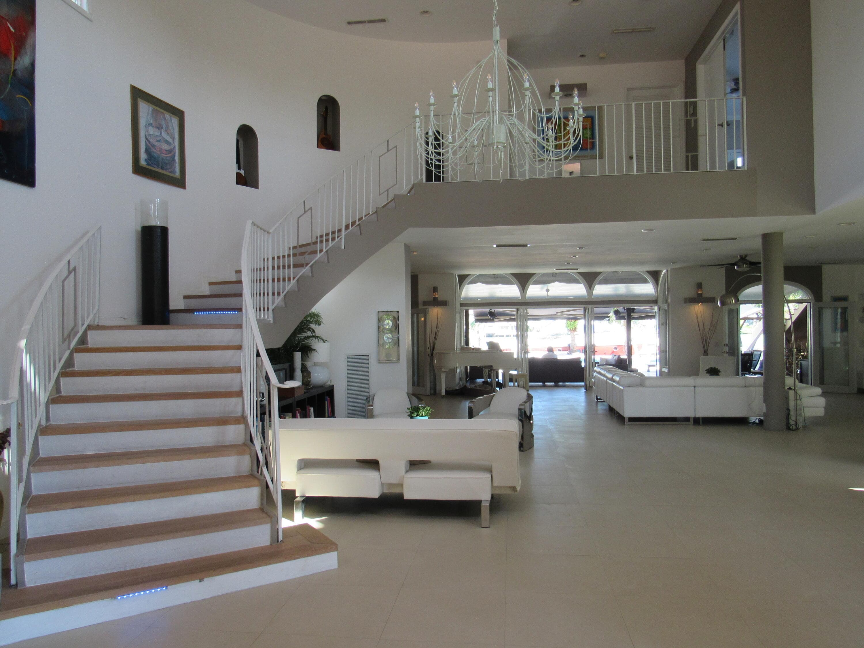 185 Palm Avenue, Miami Beach, FL 33139 — photo 11 of 38