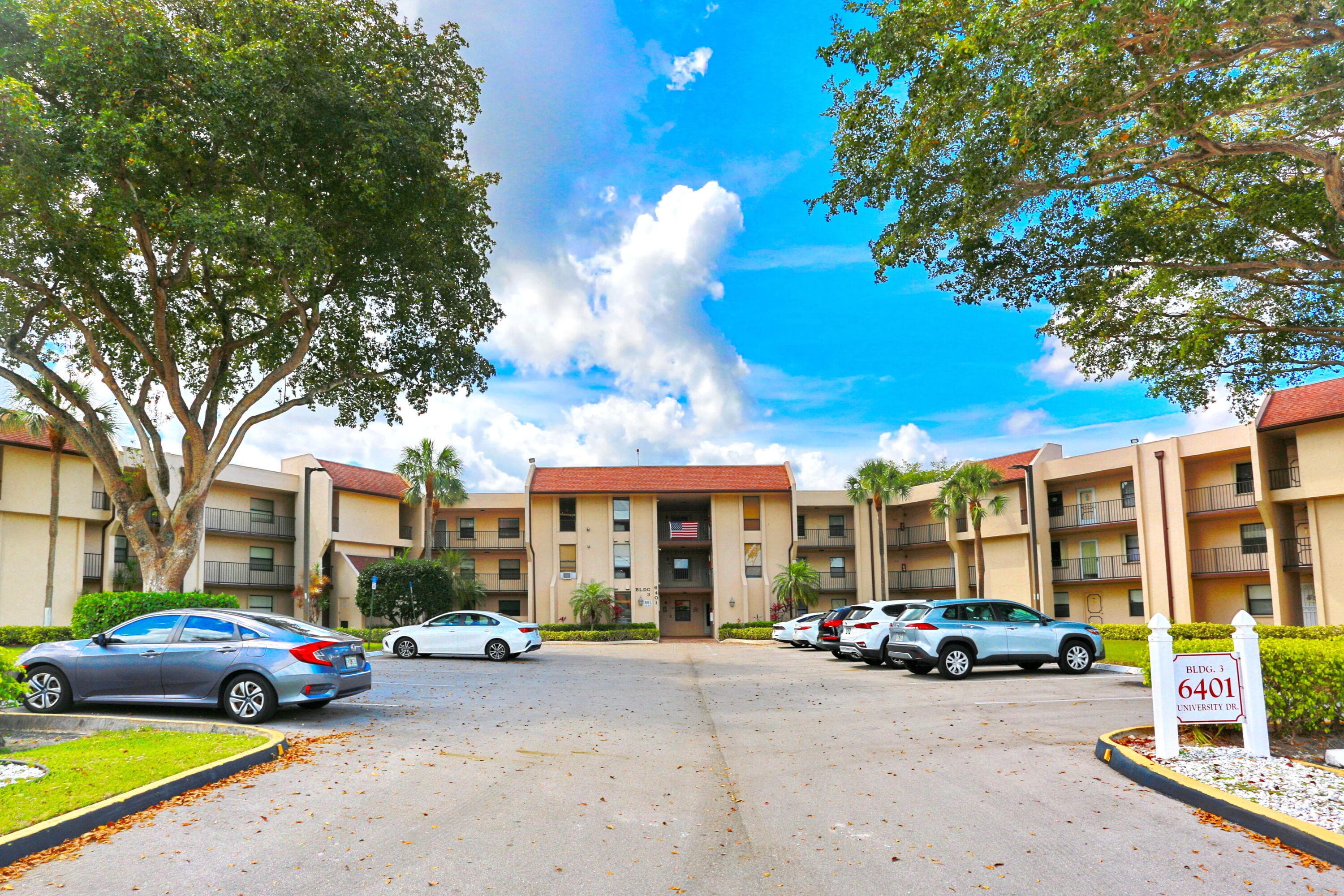 6401 N University Drive 210, Tamarac, FL 33321 — photo 4 of 39