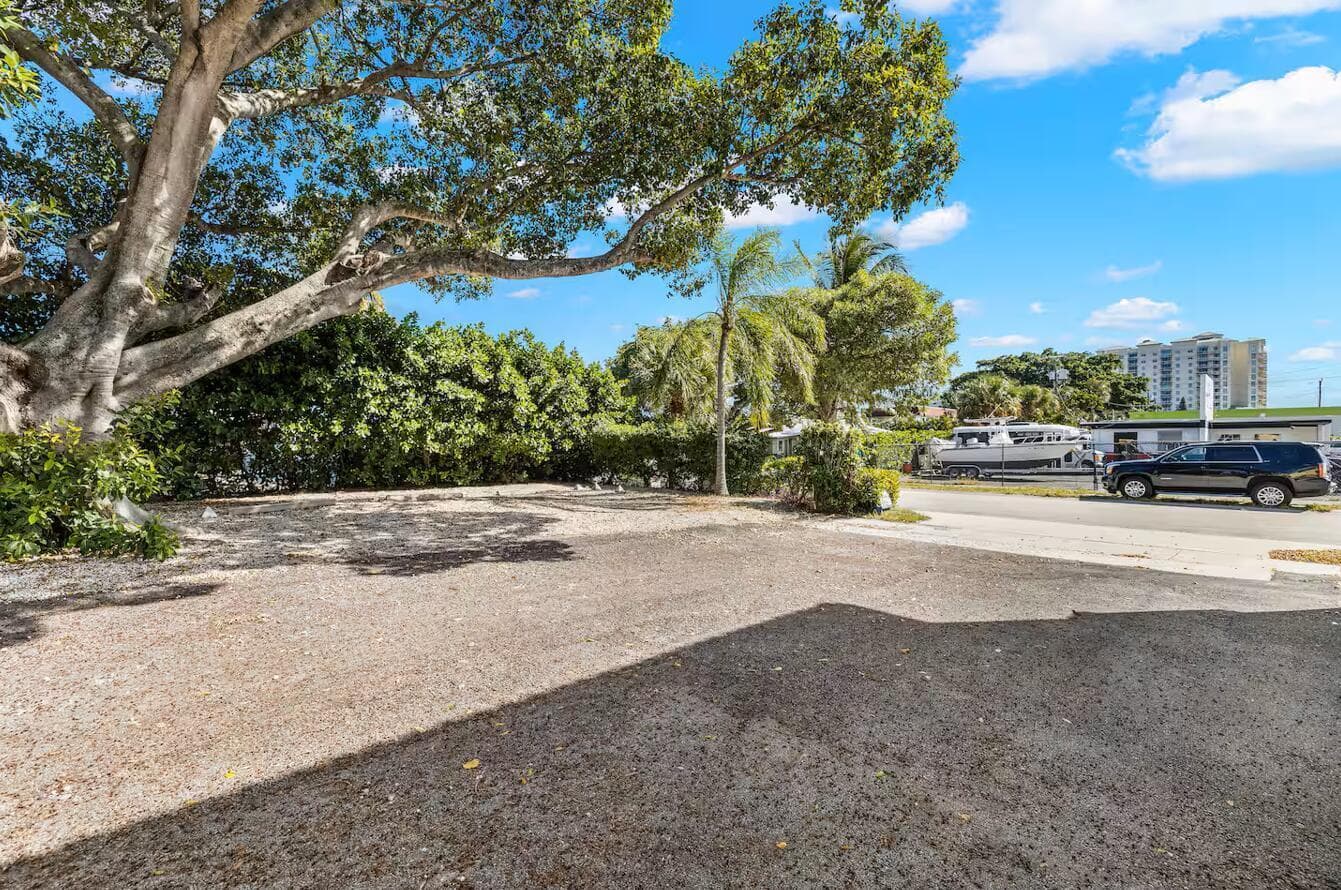 802 N Federal Highway Unit 2, Boynton Beach, FL 33435 — photo 17 of 21