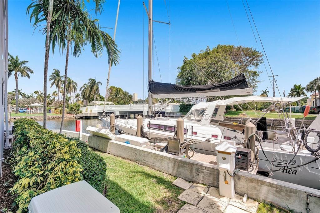 535 Hendricks Isle 209, Fort Lauderdale, FL 33301 — photo 29 of 47