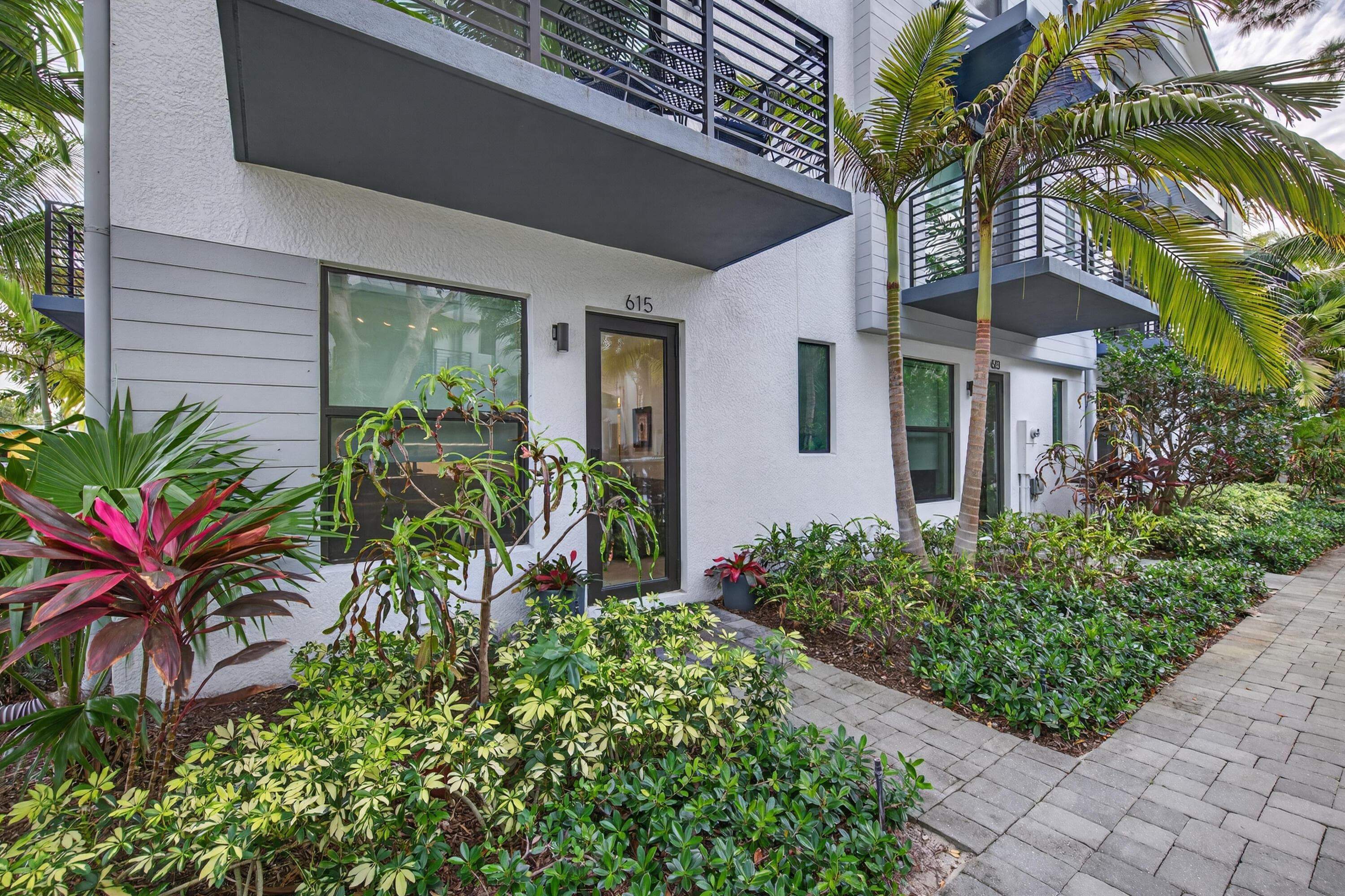 615 NE 22nd Drive, Wilton Manors, FL 33305 — photo 2 of 49