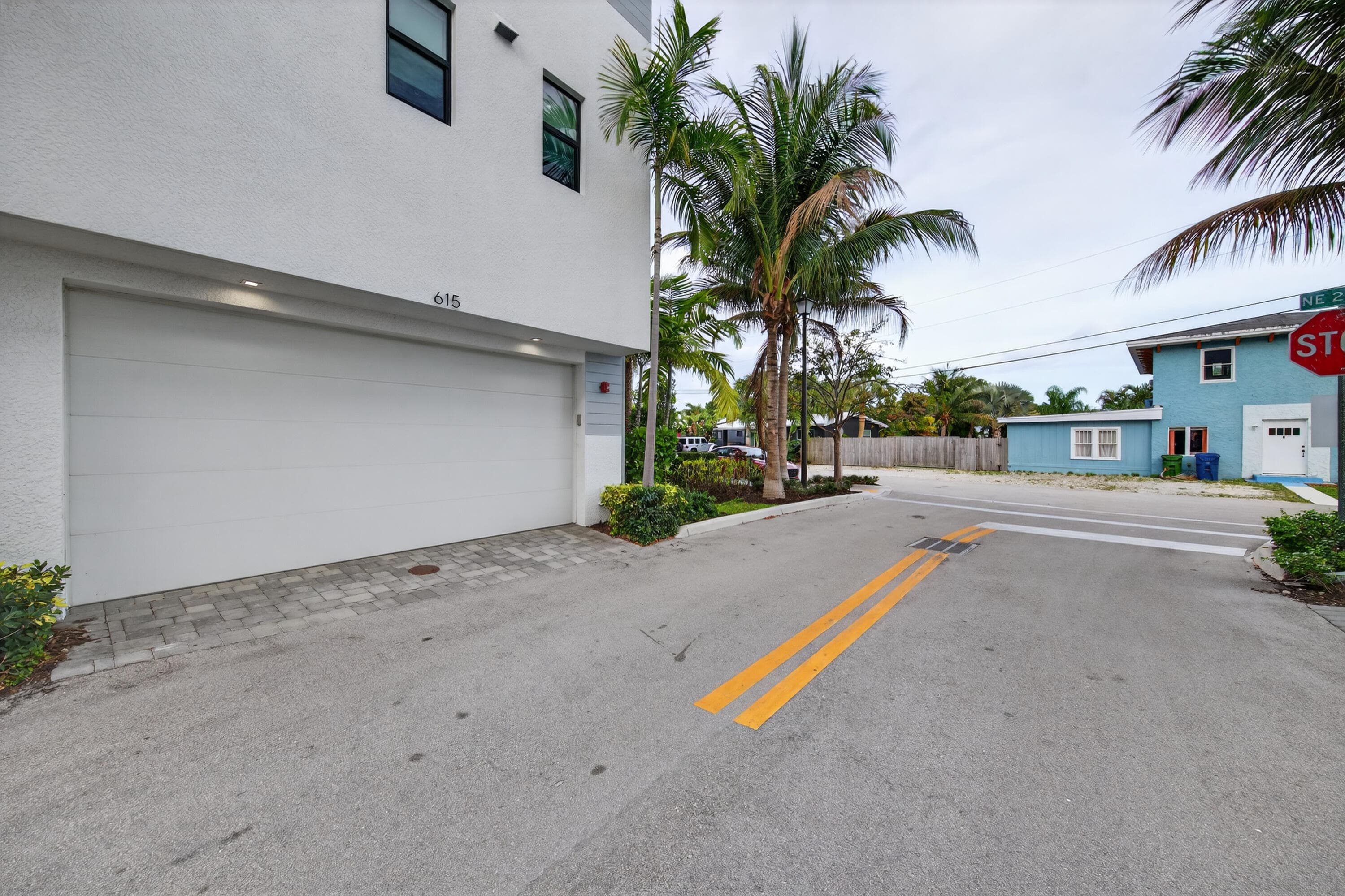 615 NE 22nd Drive, Wilton Manors, FL 33305 — photo 41 of 49