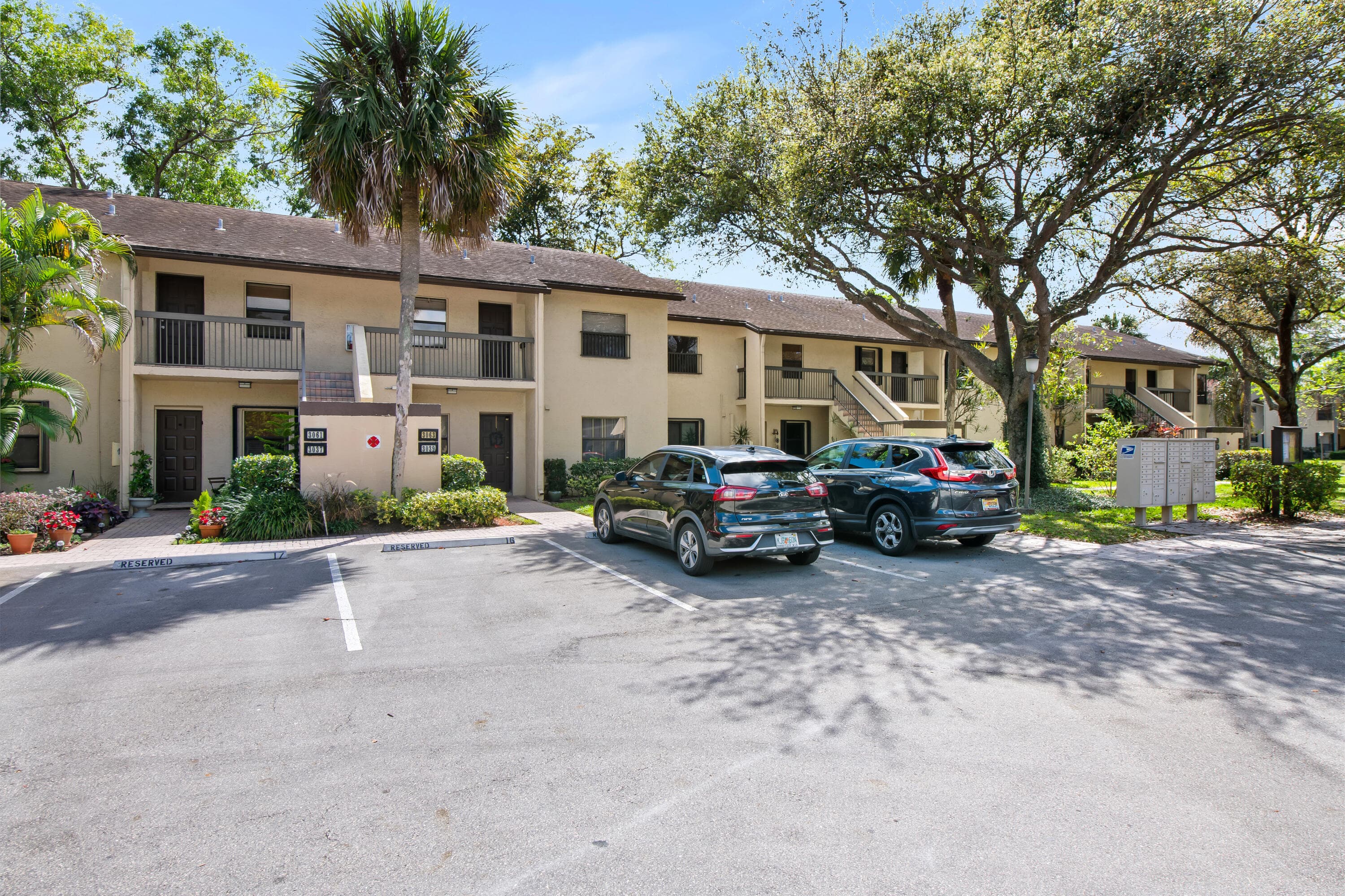 3039 Carambola Cir Circle 3039, Coconut Creek, FL 33066 — photo 17 of 33