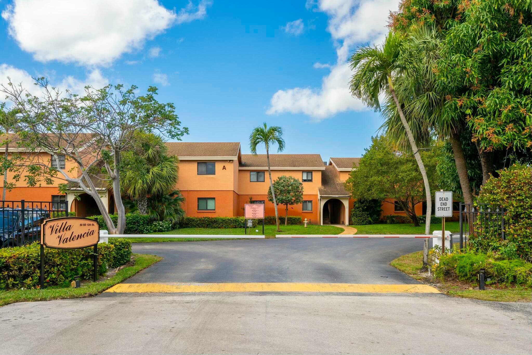 50 SE 12th Street 2330, Boca Raton, FL 33432 — photo 2 of 33