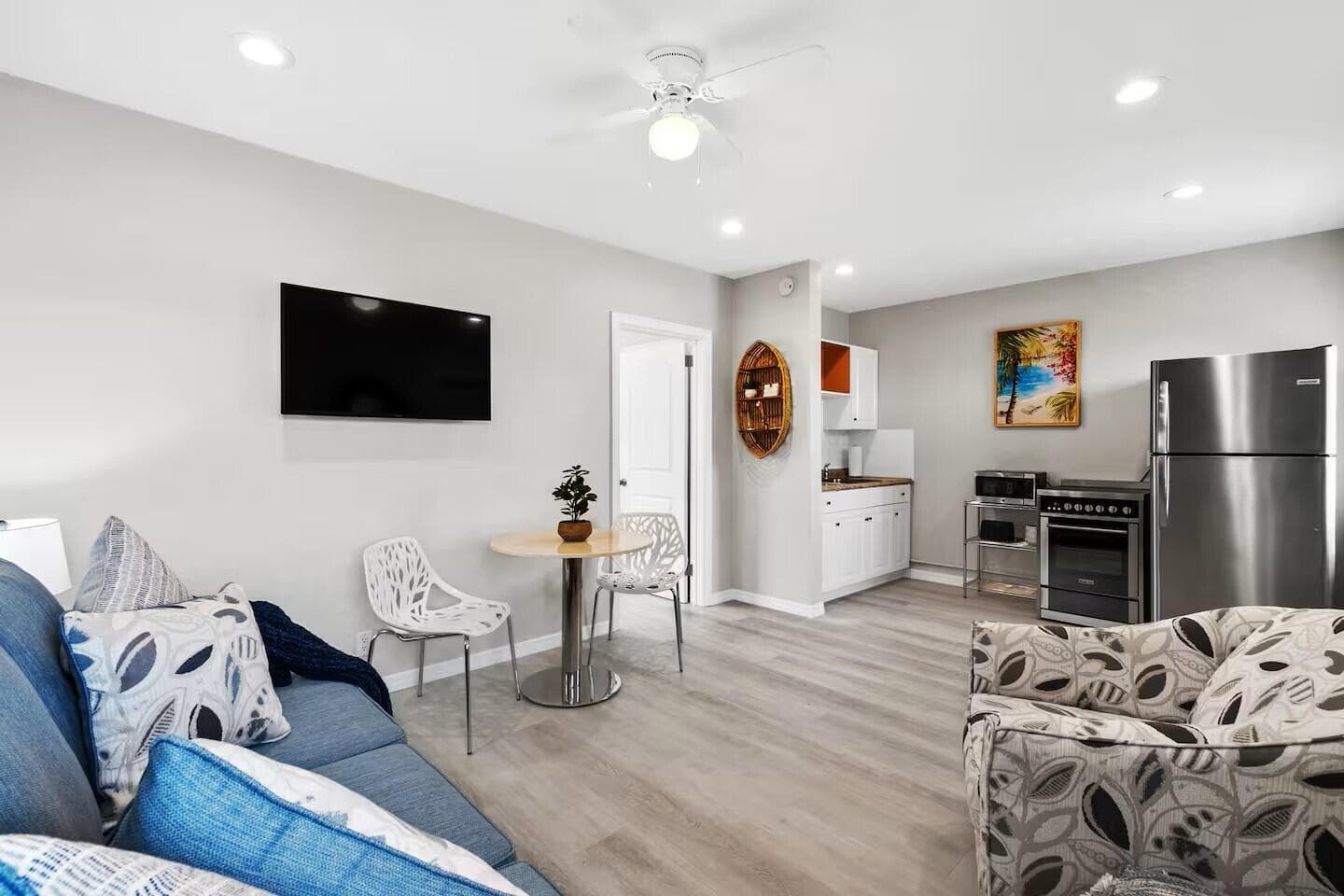 802 N Federal Highway Unit 2, Boynton Beach, FL 33435 — photo 4 of 21