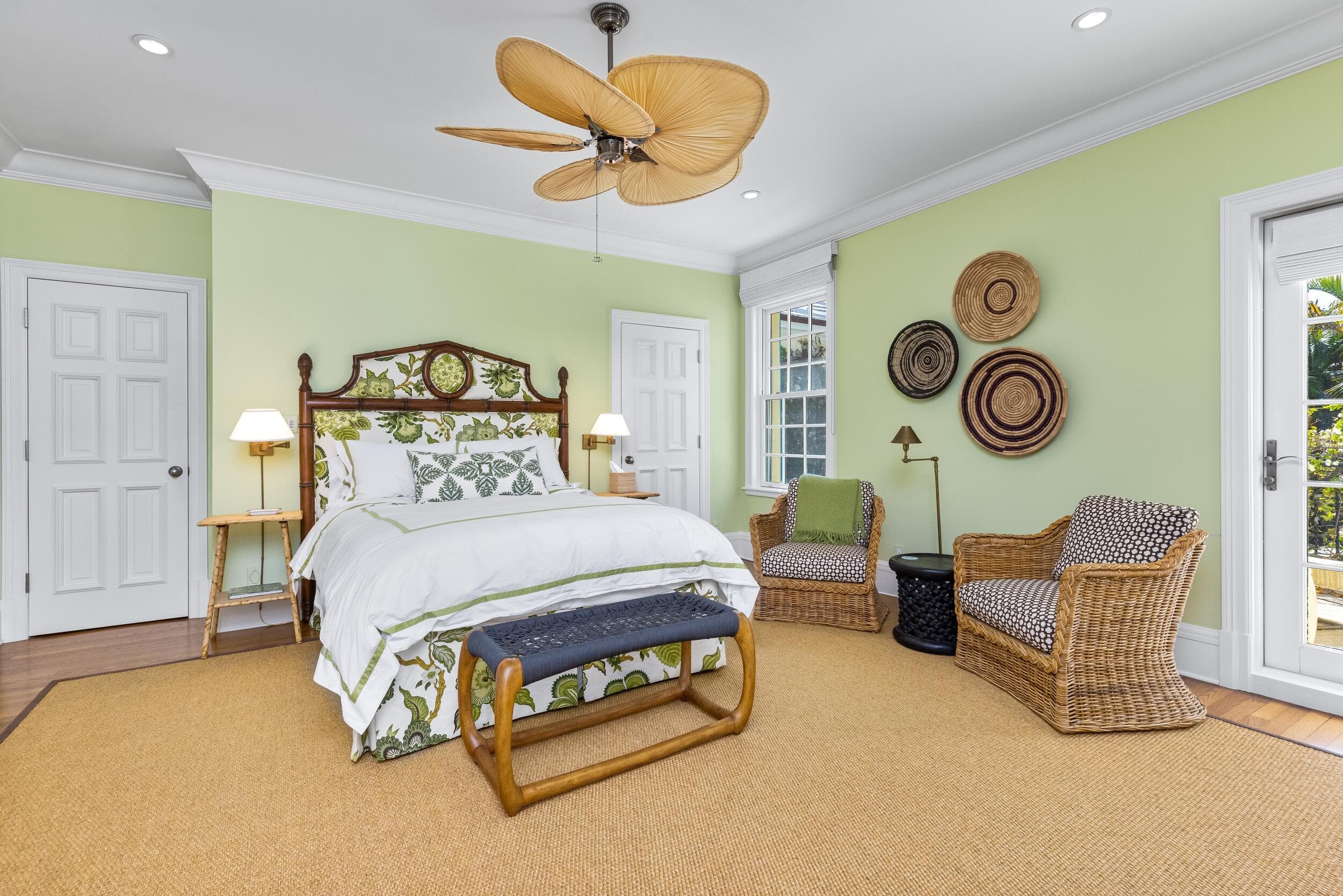 246 Emerald Lane, Palm Beach, FL 33480 — photo 21 of 42