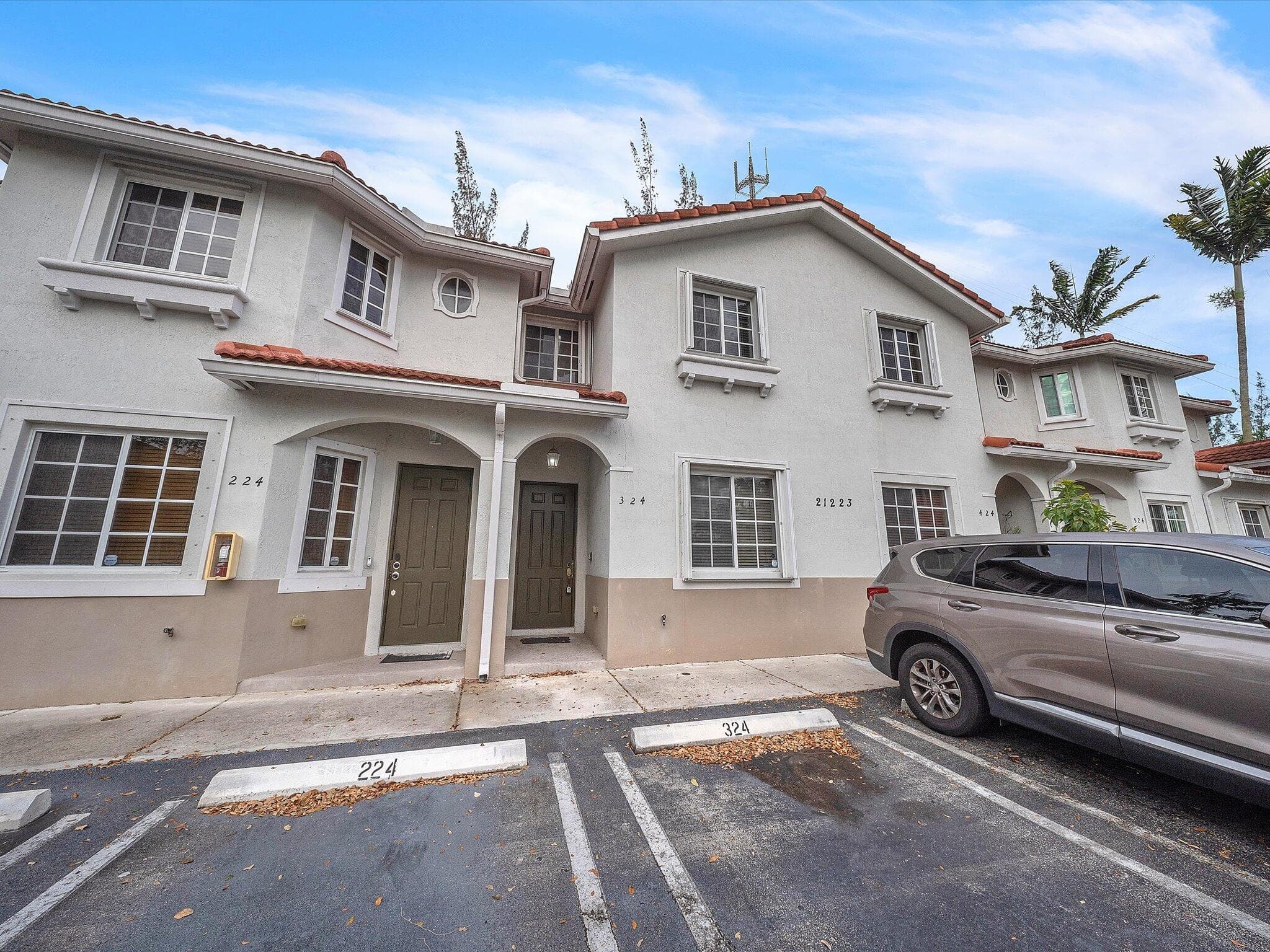 21223 NW 14th Place 324, Miami Gardens, FL 33169 — photo 1 of 25