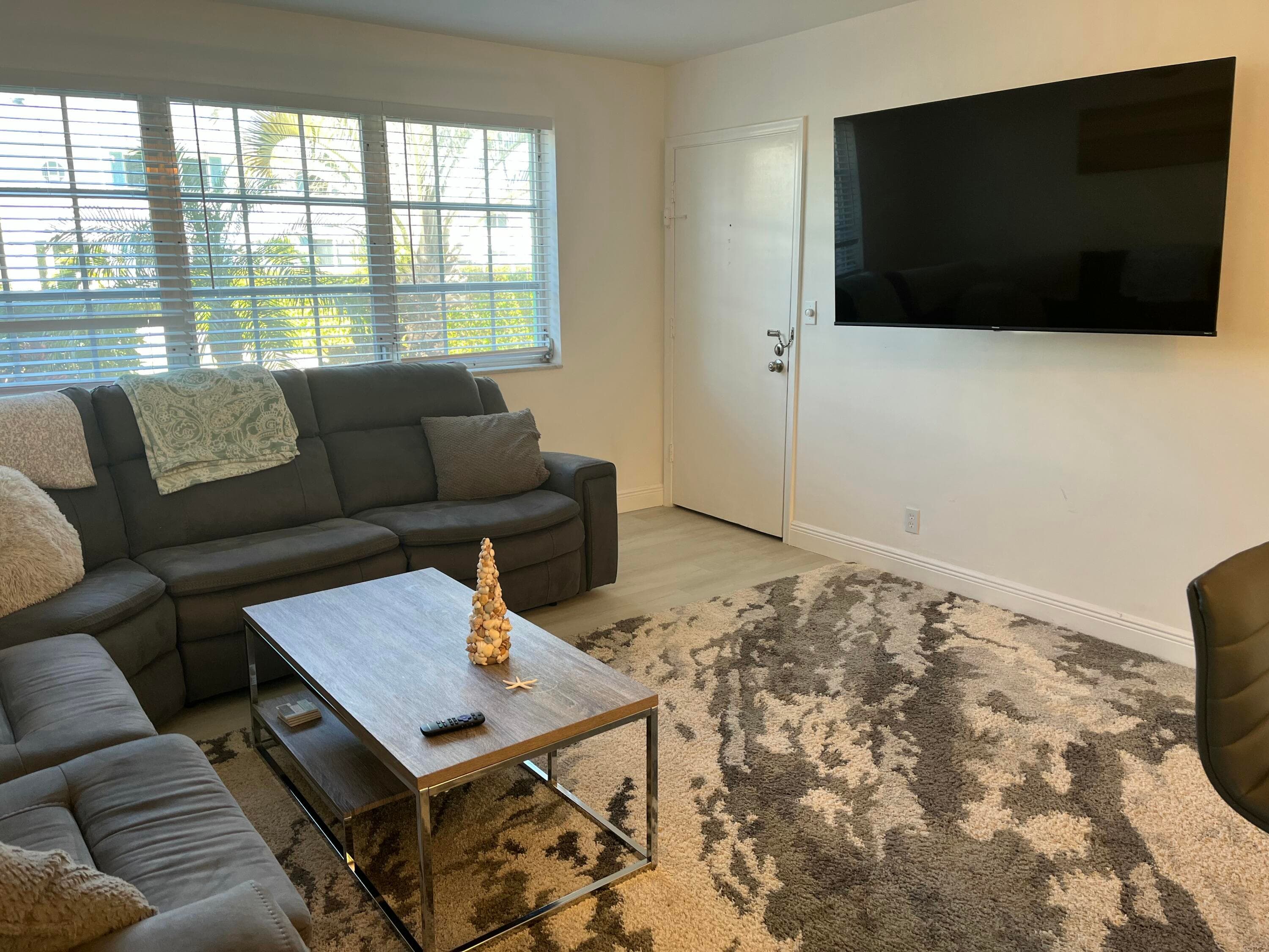 1821 NE 62nd Street 411, Fort Lauderdale, FL 33308 — photo 10 of 22